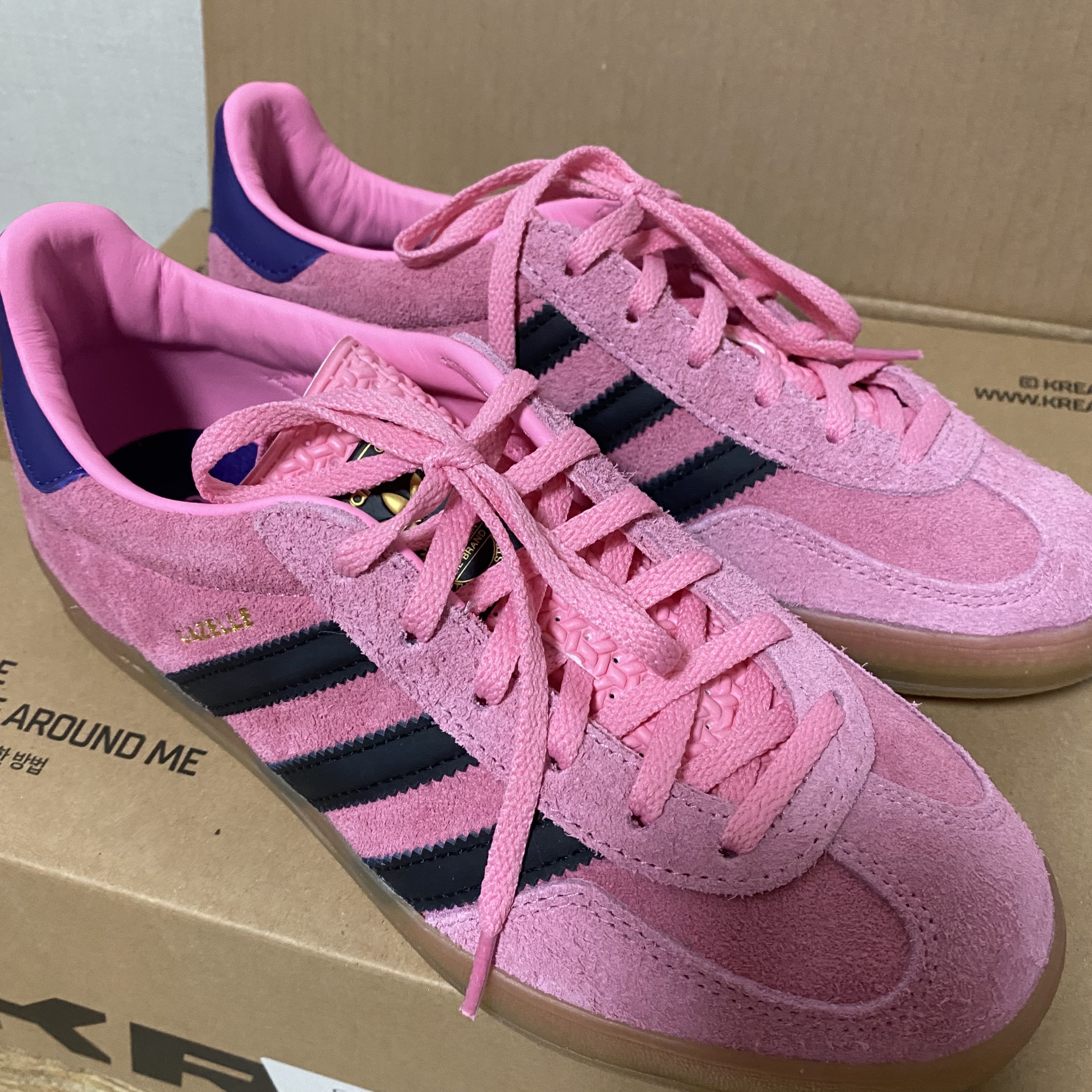 (W) Adidas Gazelle Indoor Bliss Pink 착용 스타일