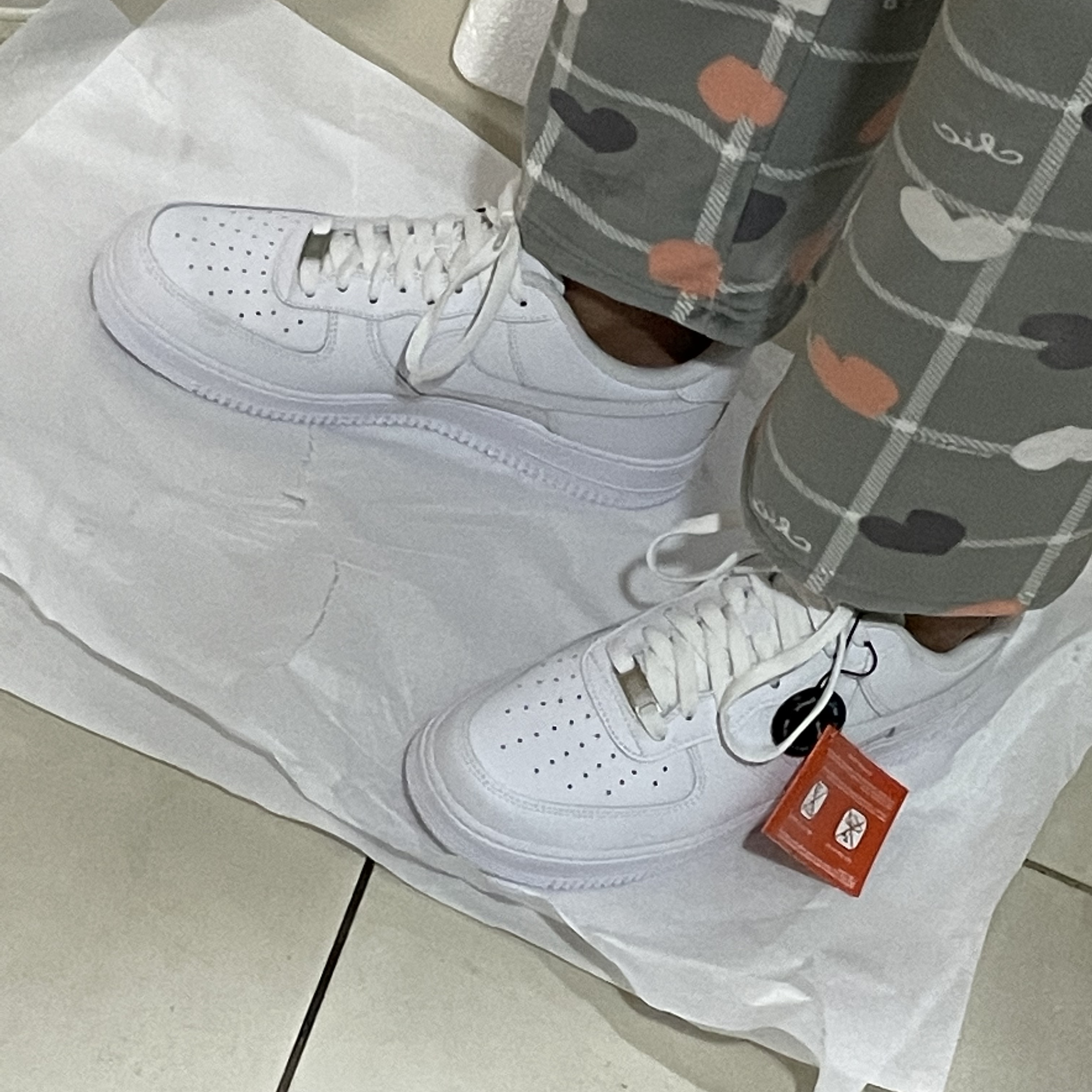 Nike Air Force 1 '07 Low White 착용 스타일 - 1