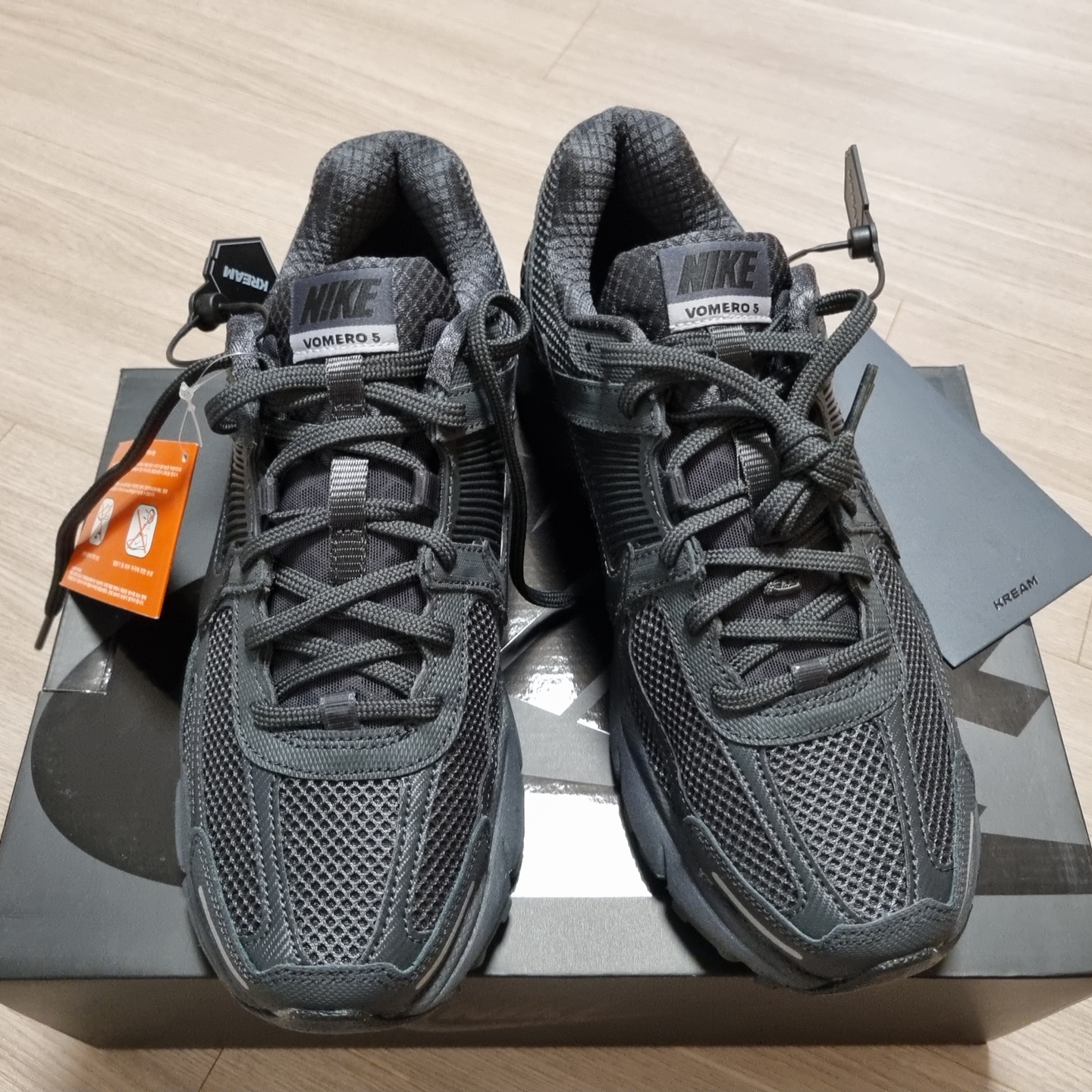 Nike Zoom Vomero 5 SP Anthracite 2023 착용 스타일