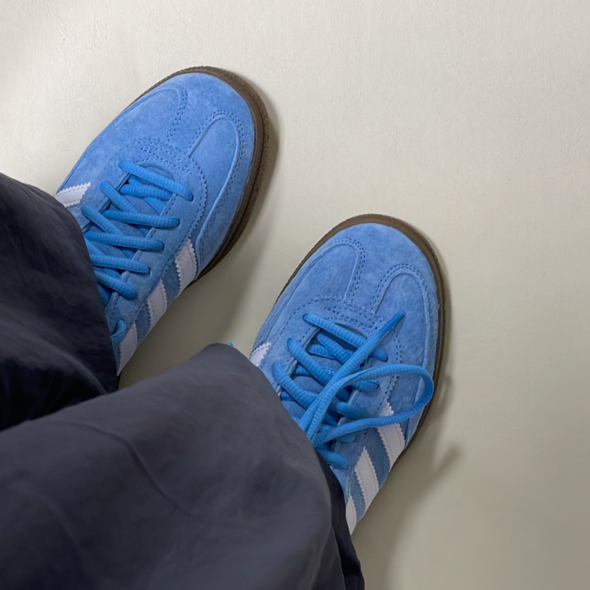 Adidas Spezial Handball Light Blue 착용 스타일