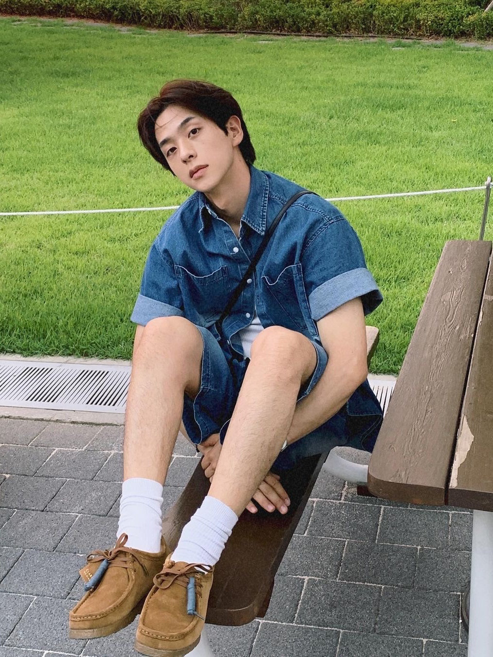 Clarks Wallabee Cola 착용 스타일 - 1