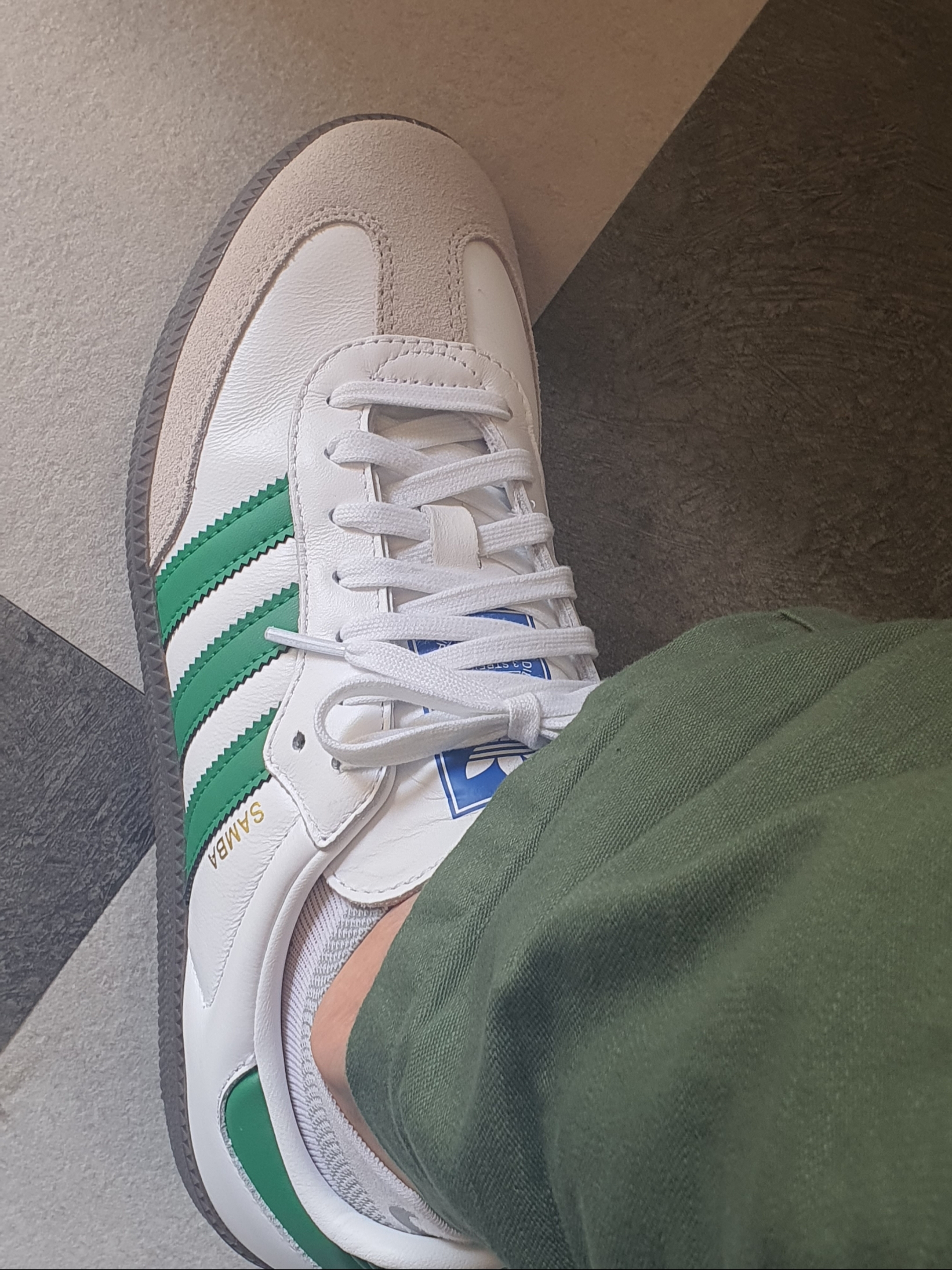 Adidas Samba OG White Green 착용 스타일 - 1