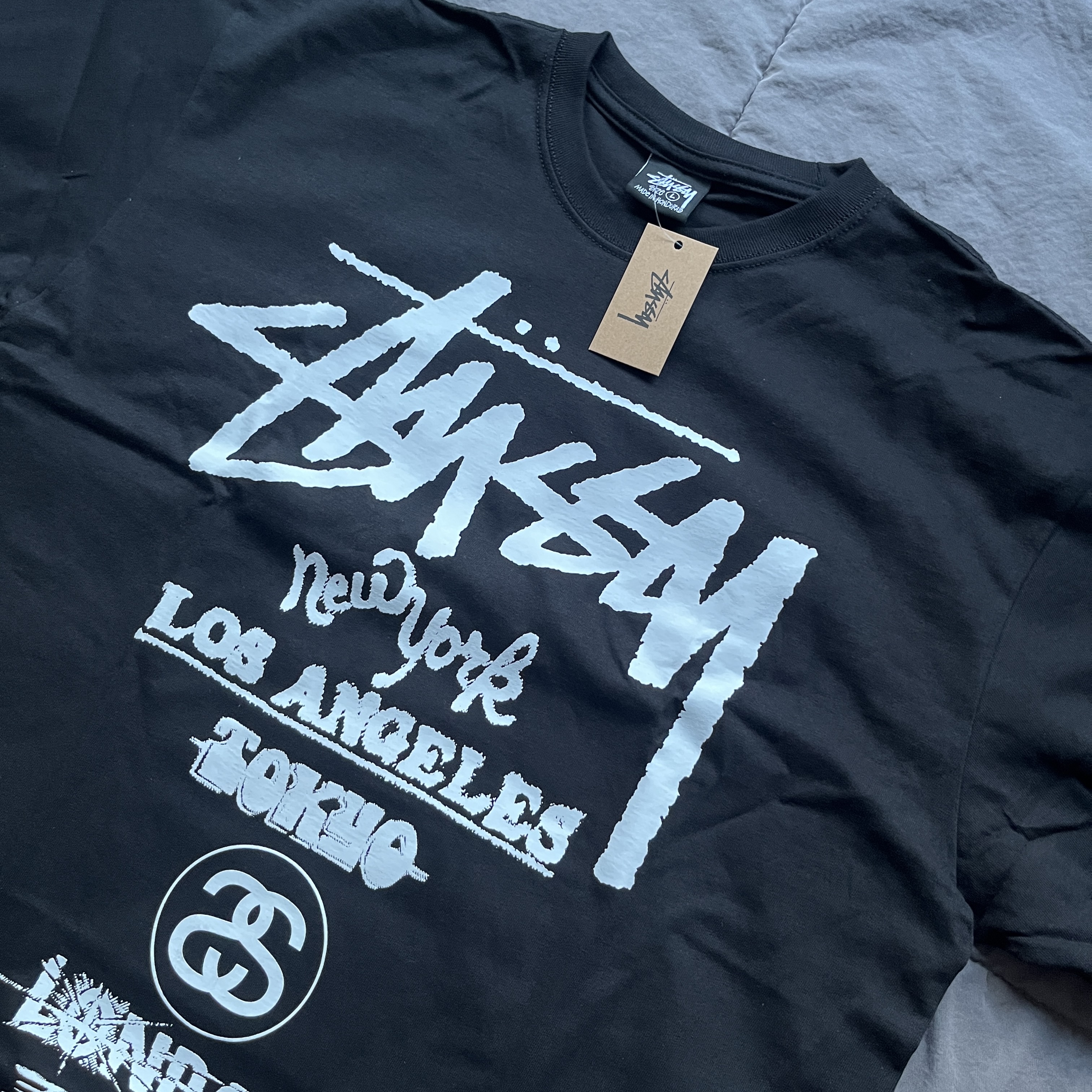 Stussy Tour T-Shirt Black 착용 스타일