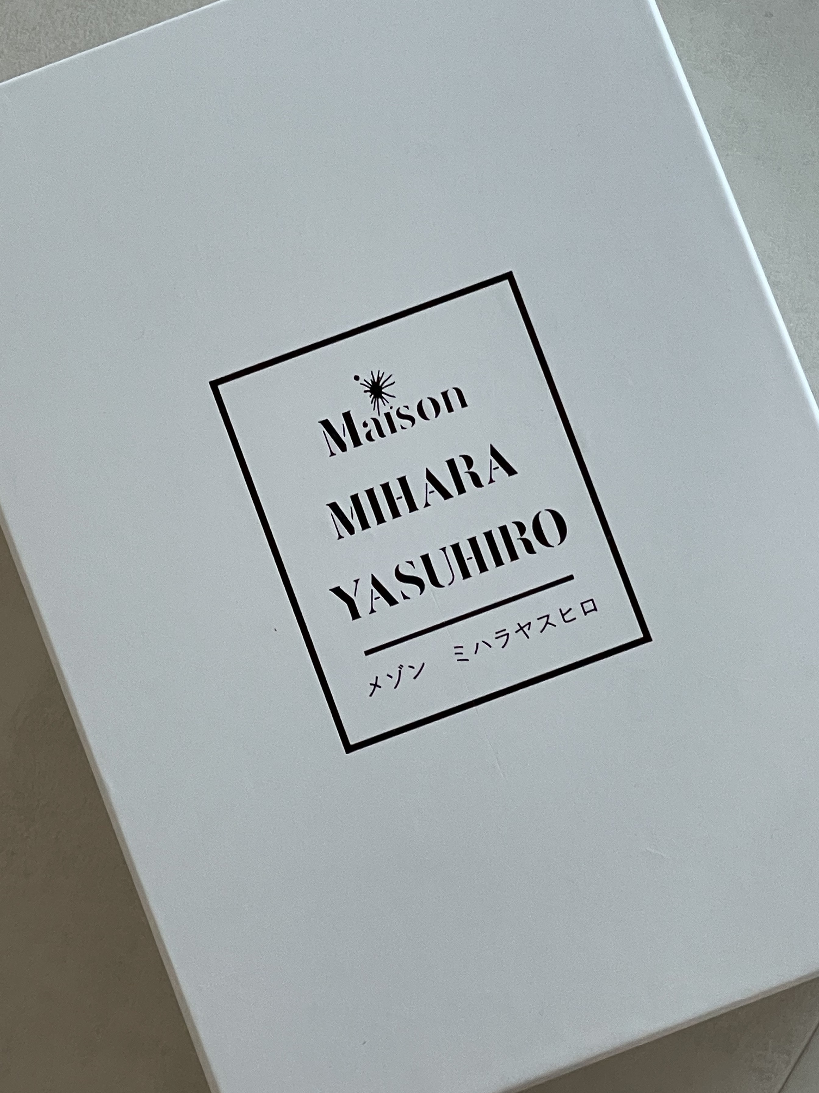 Maison Mihara Yasuhiro Blakey OG Sole Canvas Low-top Sneakers Black White 착용 스타일 - 3