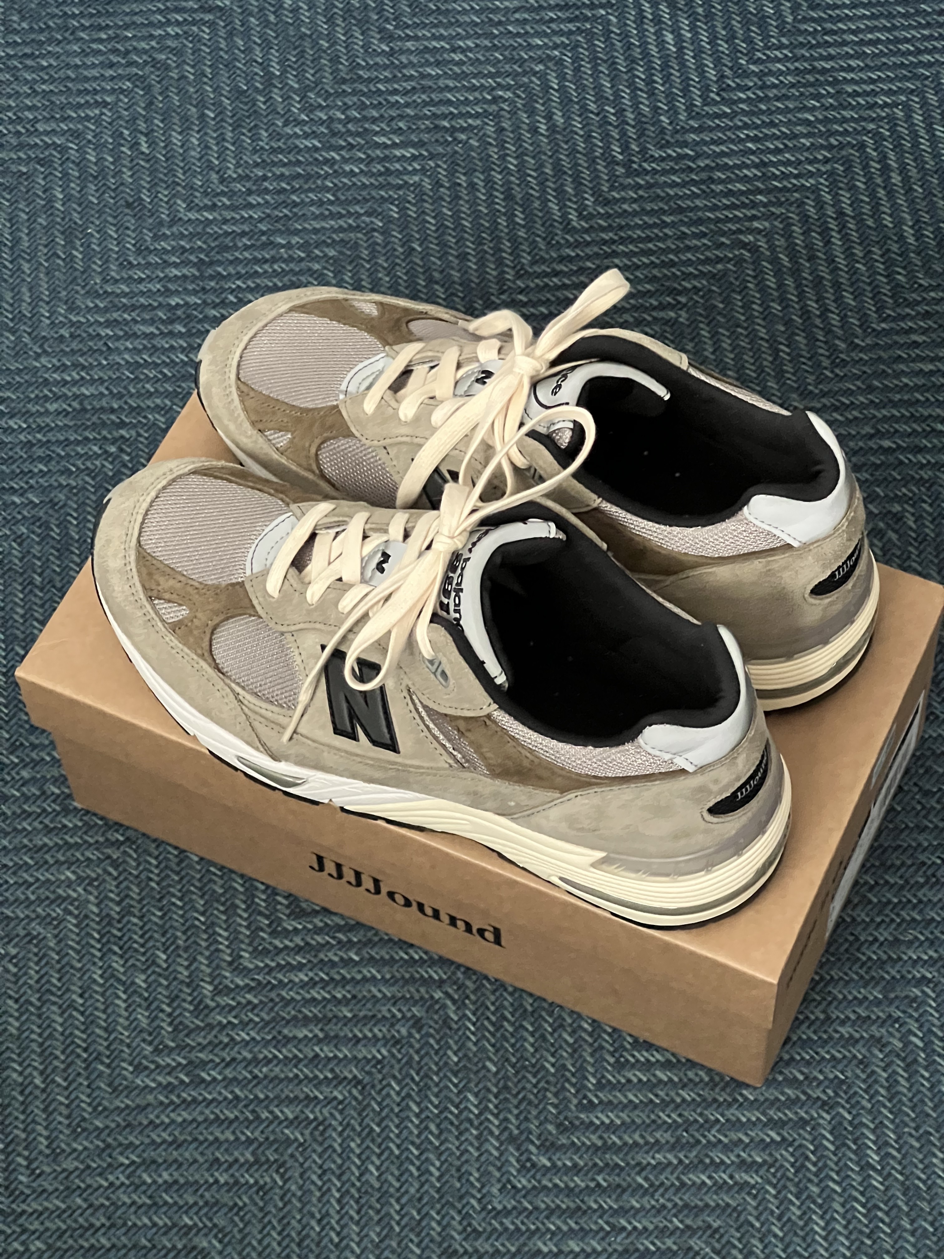 New Balance x JJJJound 991 Made in UK Grey 착용 스타일 - 3