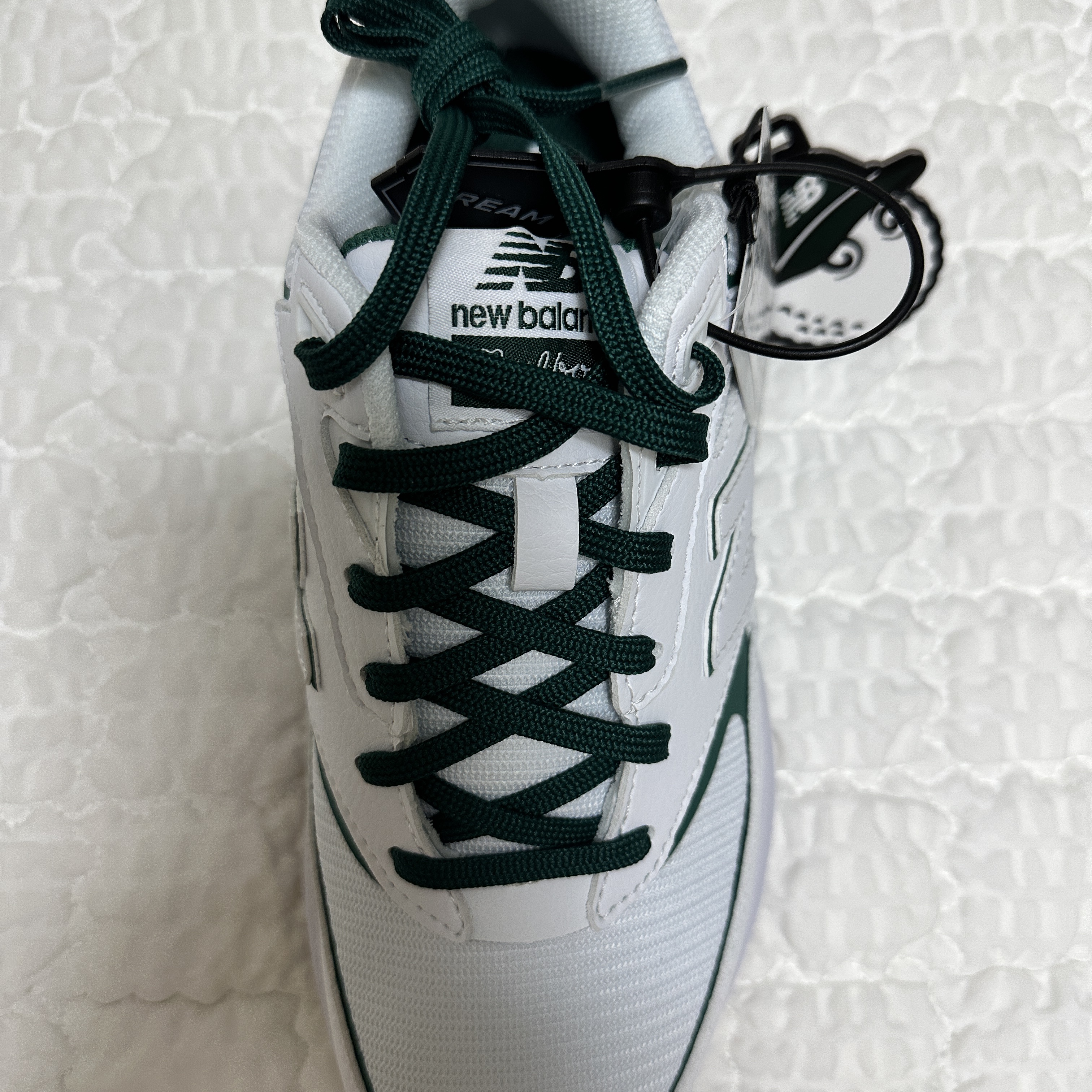 New Balance x Malbon Golf Heritage White Green 착용 스타일