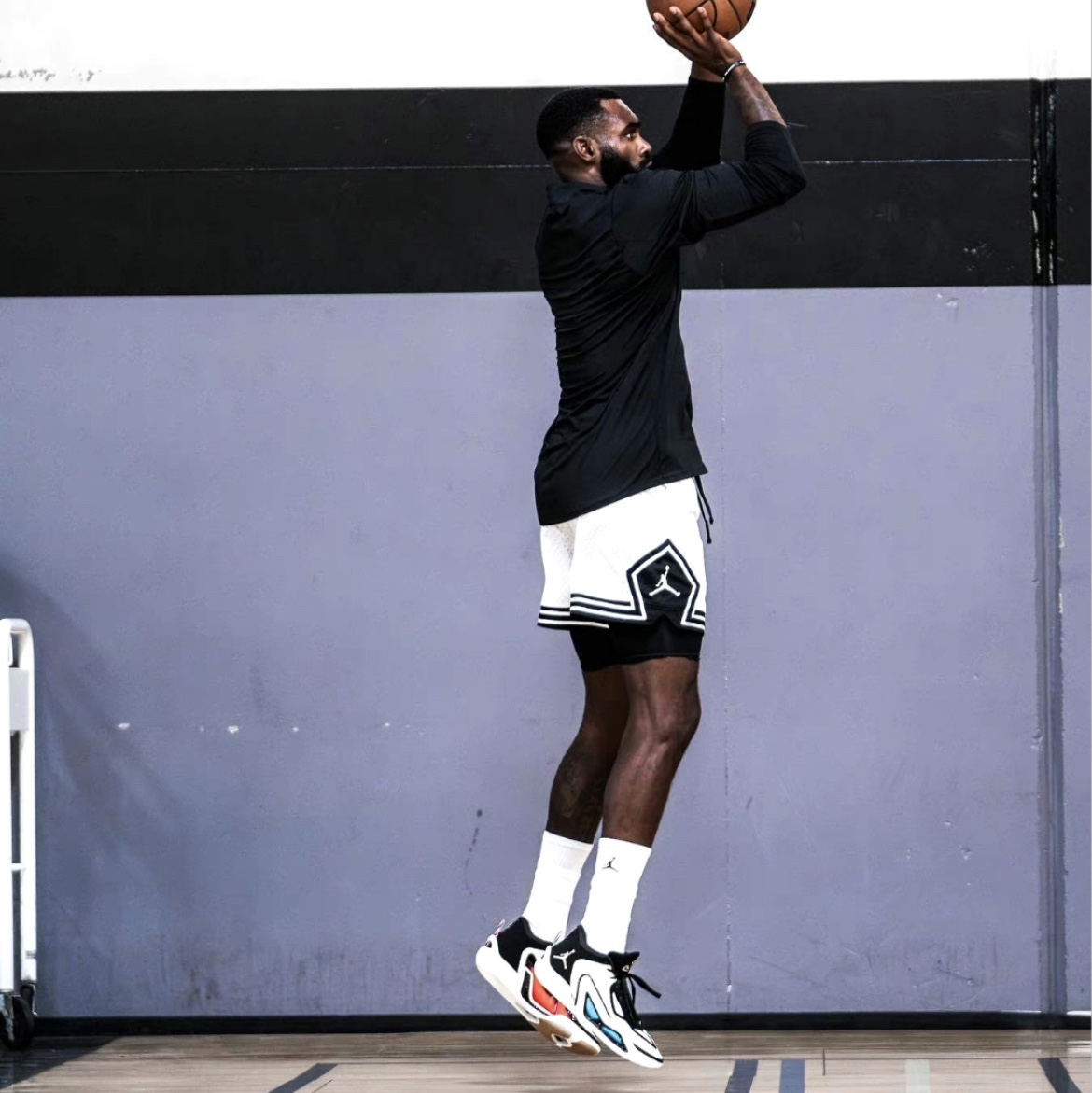 Jordan Tatum 1 PF Barbershop 착용 스타일