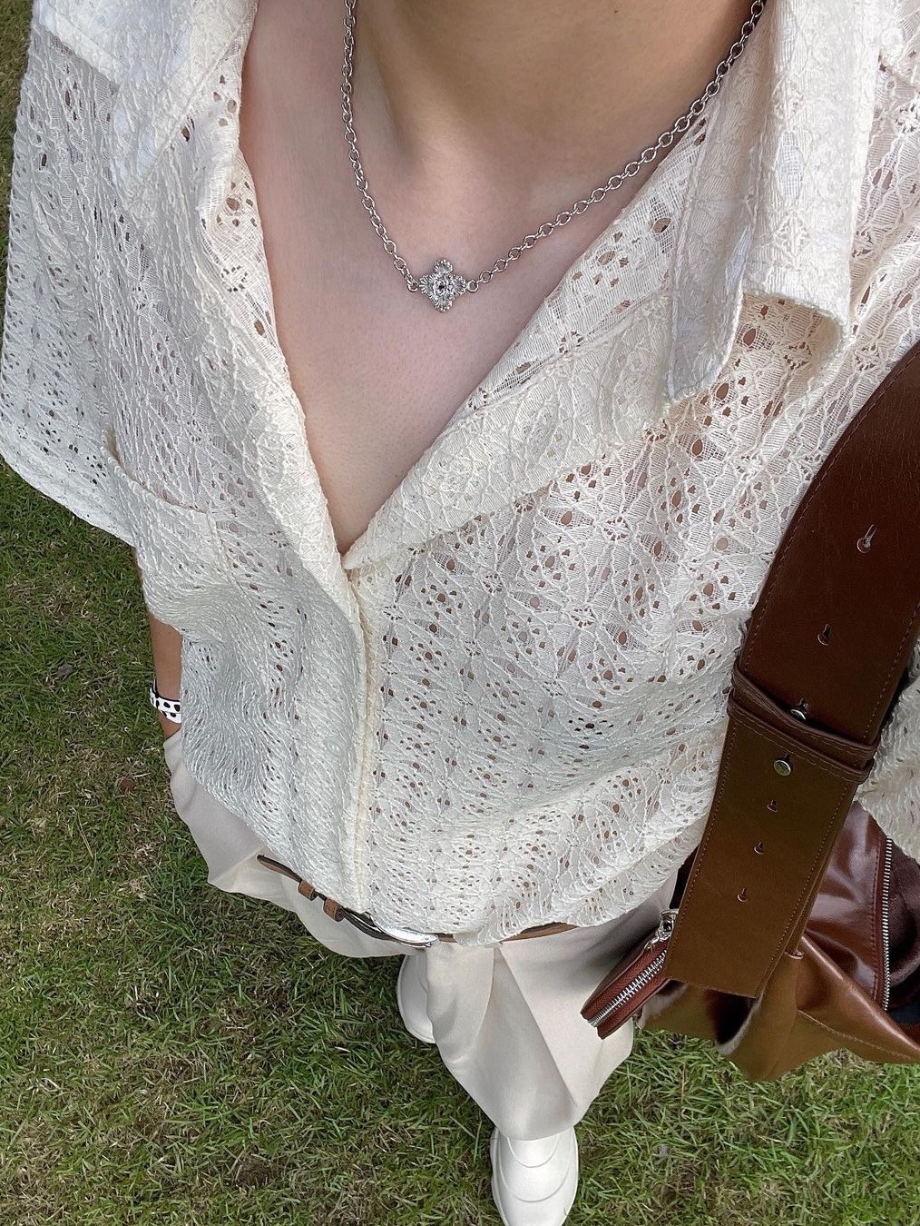 Scudo Shell Point Plain Necklace Extrabold 착용 스타일 - 2