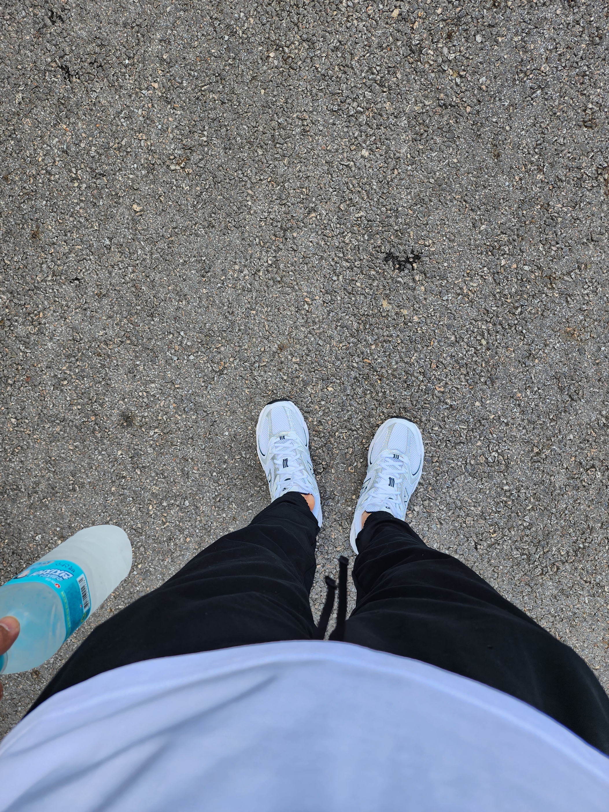 New Balance 530 White 착용 스타일 - 1