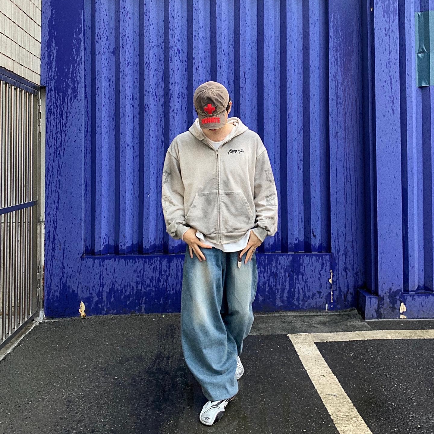 Project G/R Furious Logo Applique Zip Hoodie Grey - 10 Corso Como Exclusive, Project G/R Red Cross Donate Cap Washed Brown 착용 스타일 - 1