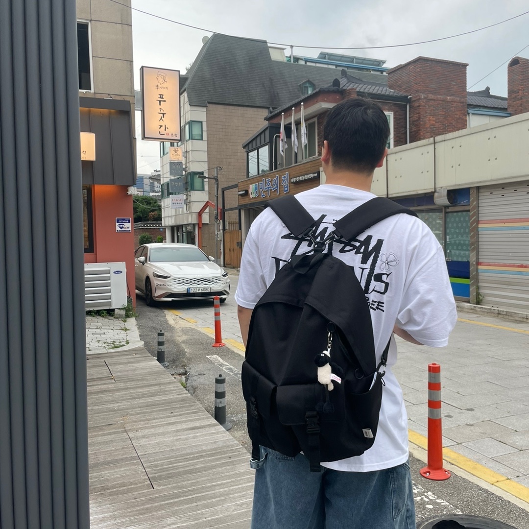 Stussy Summer LB T-Shirt White 착용 스타일