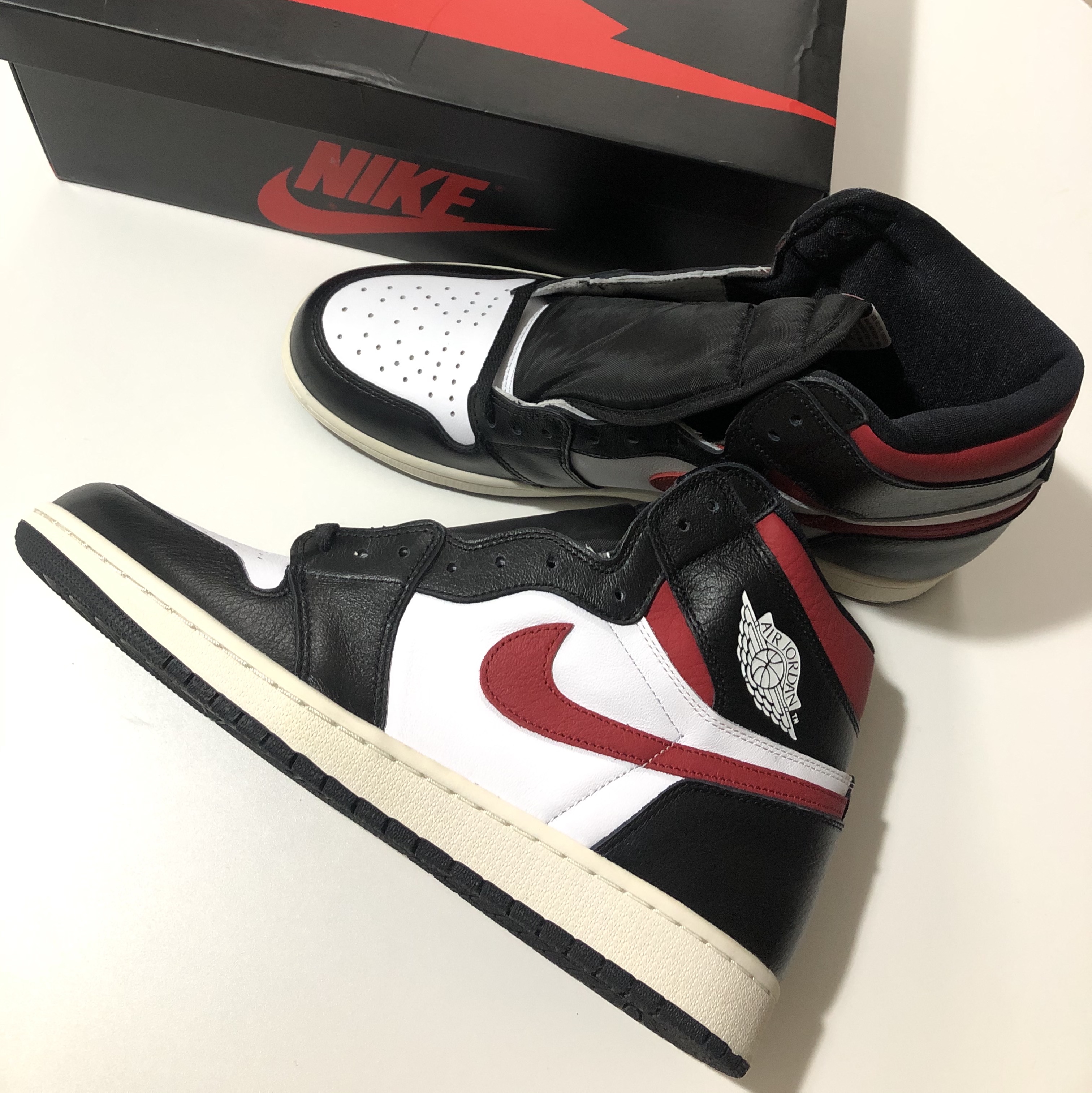 Jordan 1 Retro High OG Gym Red 착용 스타일