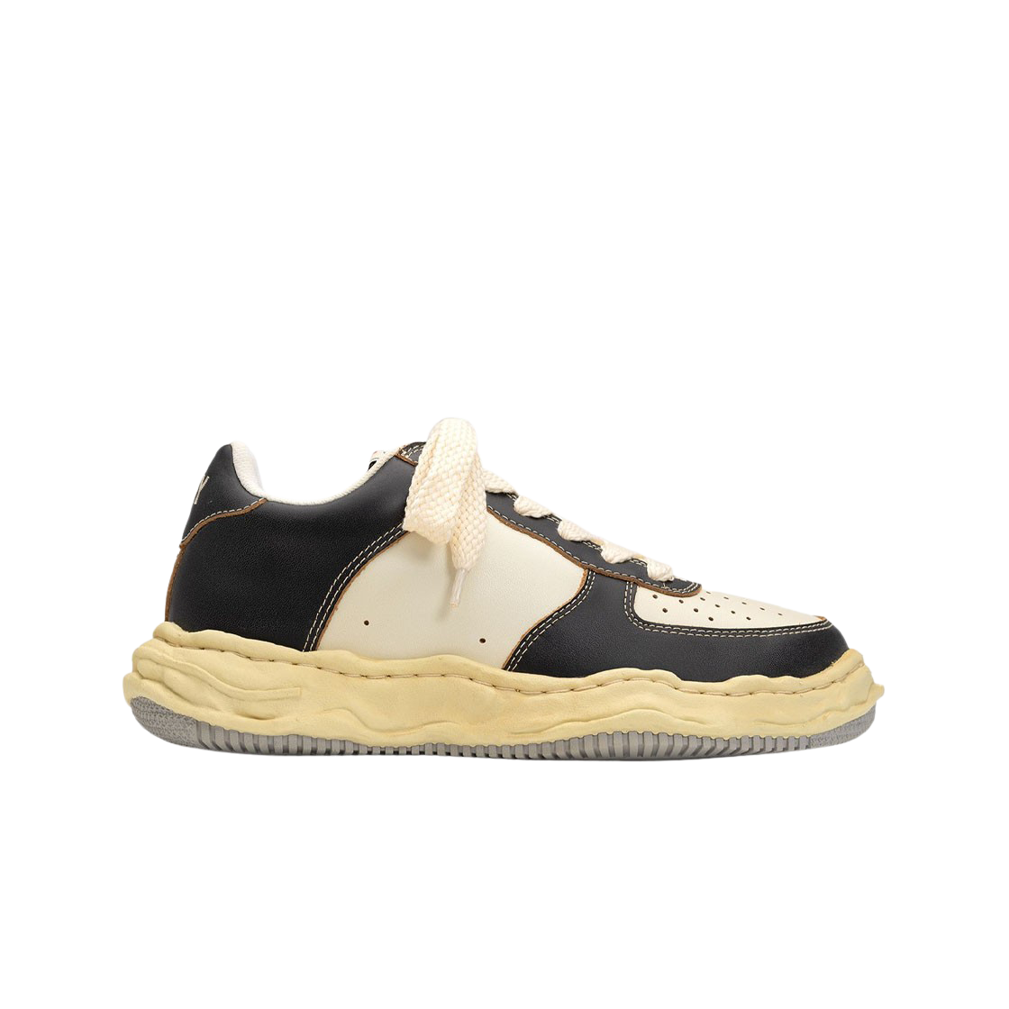 메종 미하라 야스히로 웨인 OG 솔 VC 레더 로우탑 스니커즈 블랙 화이트(Maison Mihara Yasuhiro Wayne OG Sole VC Leather Low-top Sneakers Black White) - 1