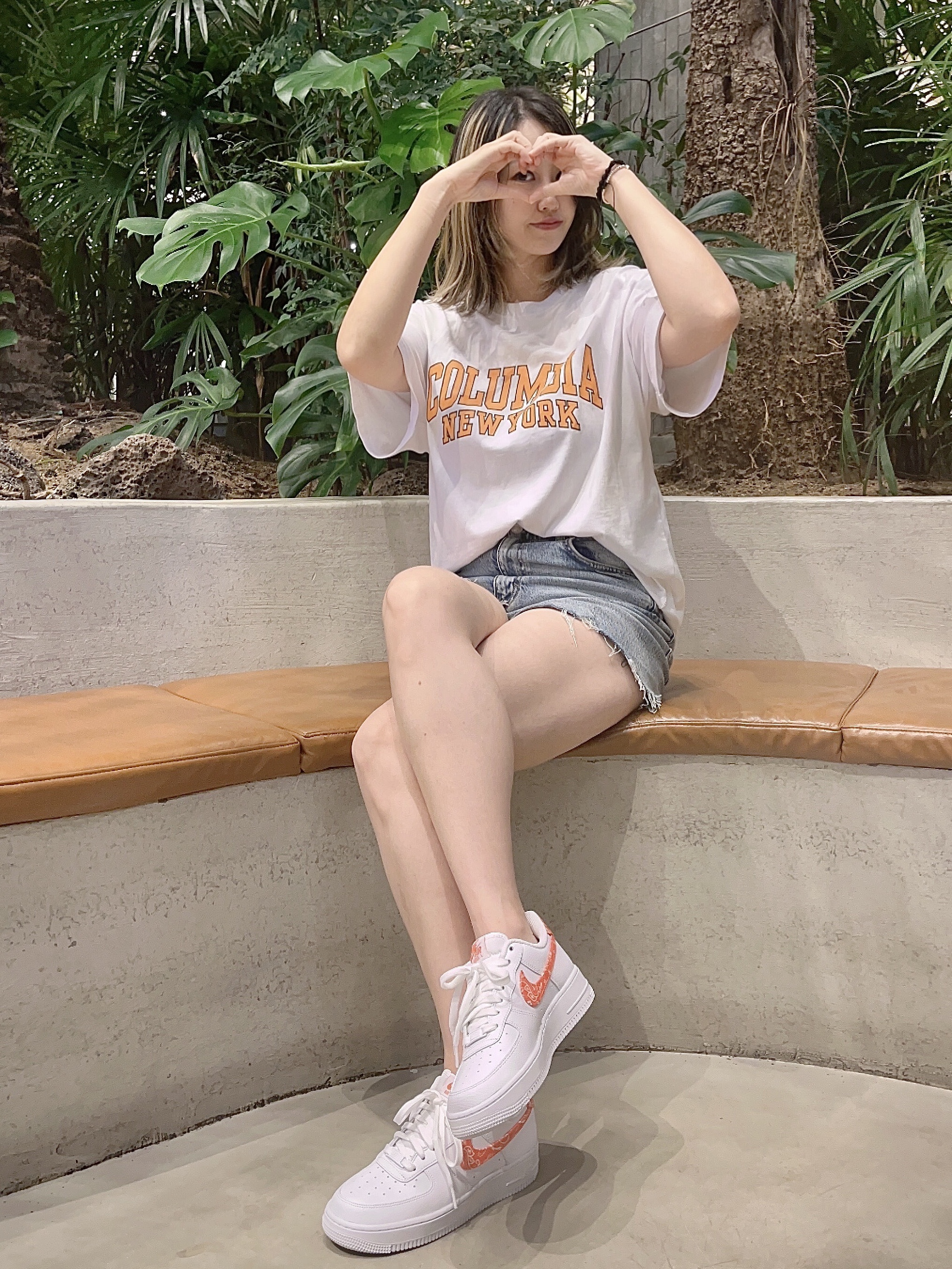 (W) Nike Air Force 1 '07 Low Orange Paisley 착용 스타일