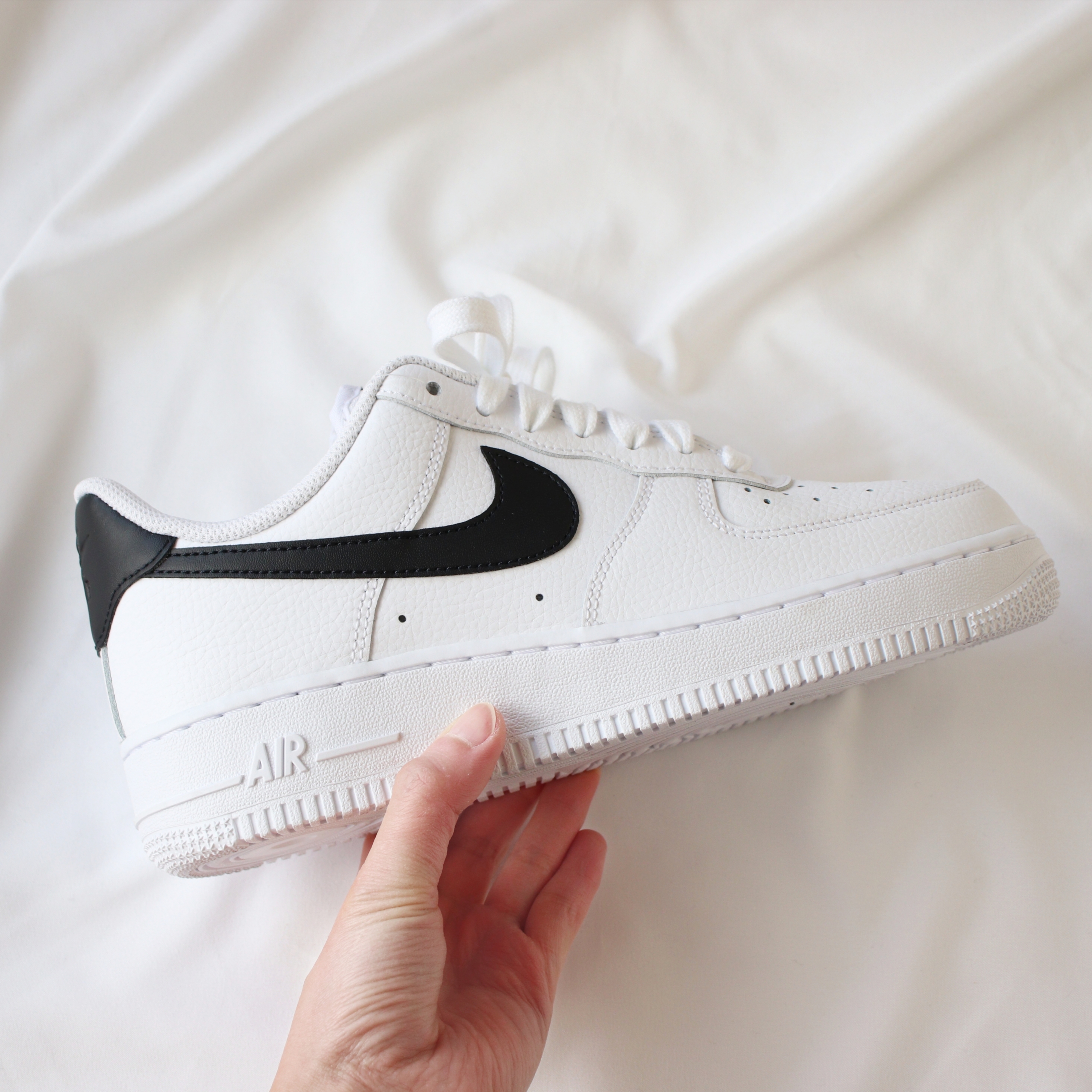 (W) Nike Air Force 1 '07 White Black, Nike Air Force 1 '07 White Black 착용 스타일