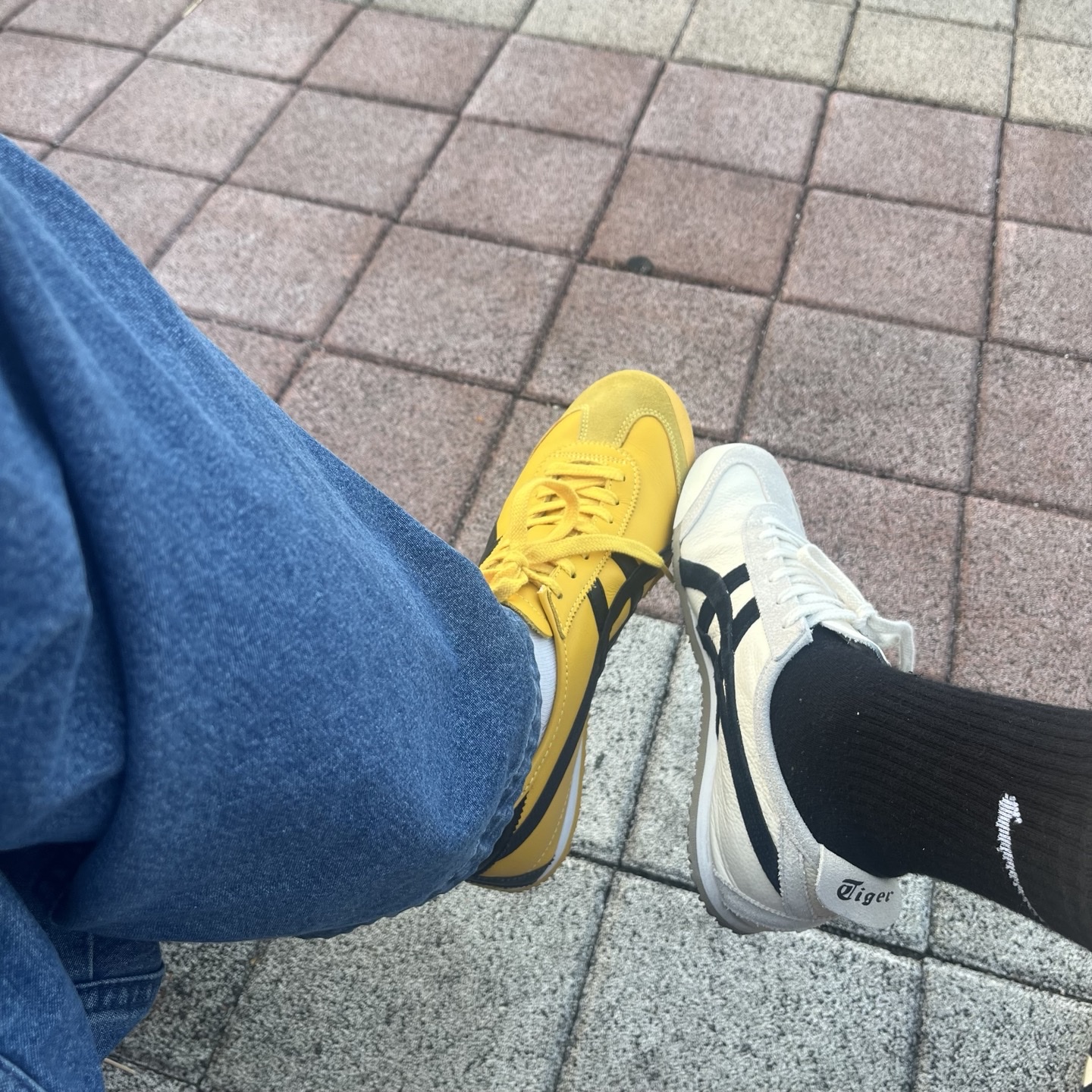 Onitsuka Tiger Mexico 66 Vintage White Black 착용 스타일 - 3