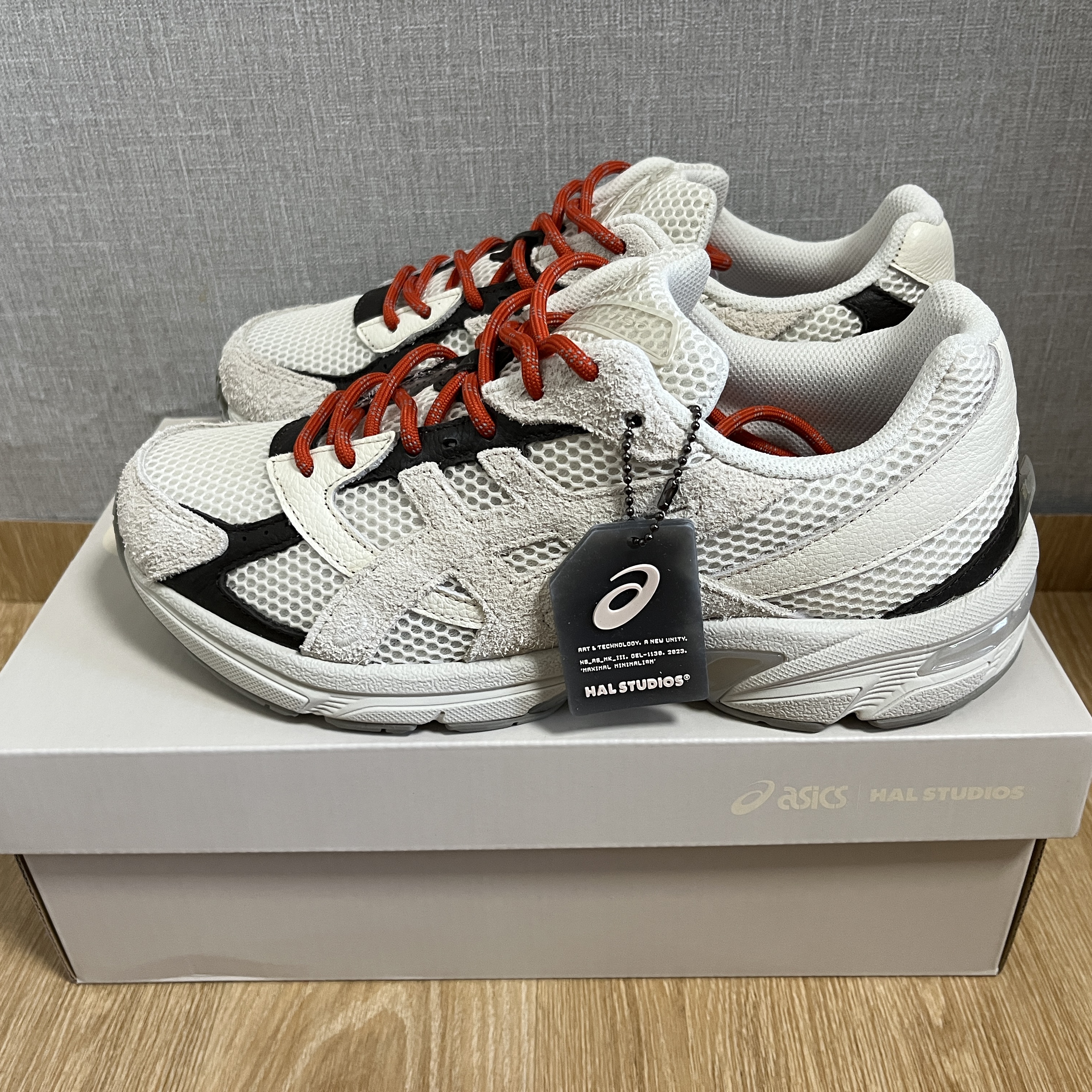 Asics x Hal Studios Gel-1130 MK-III Glacier 착용 스타일