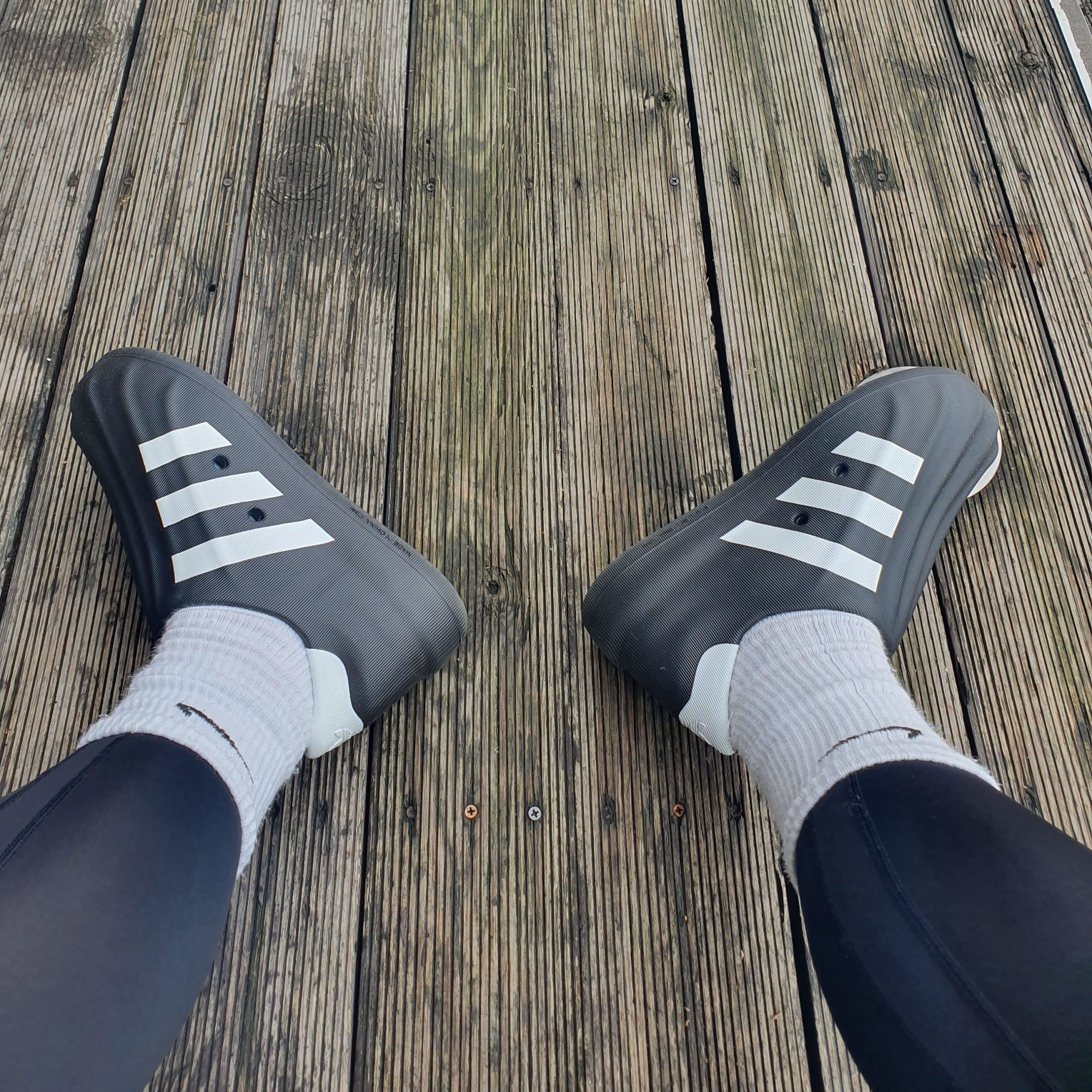 Adidas Adifom Superstar Core Black Cloud White 착용 스타일 - 3