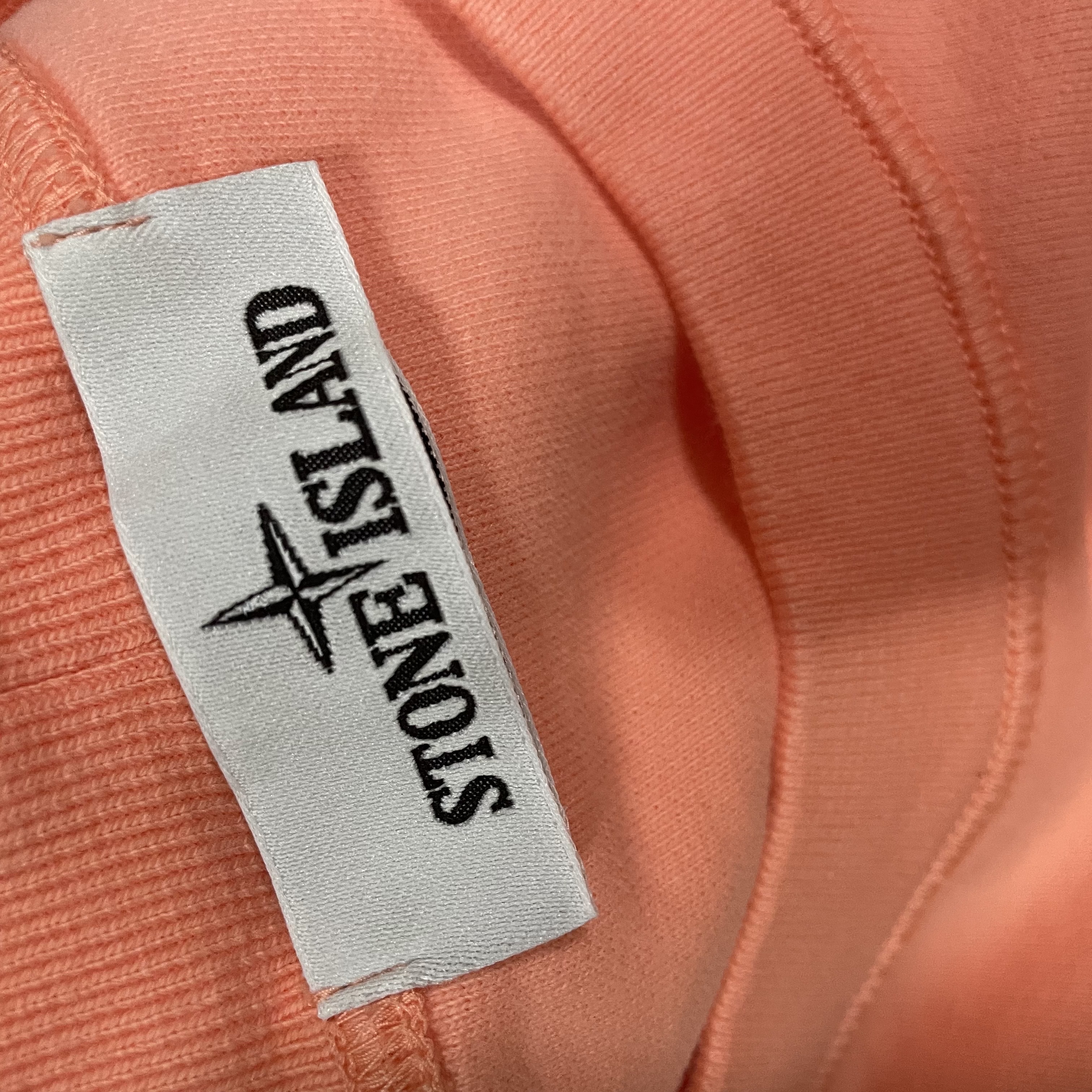 Stone Island 63020 Crewneck Sweatshirt Peach - 22FW 착용 스타일 - 1