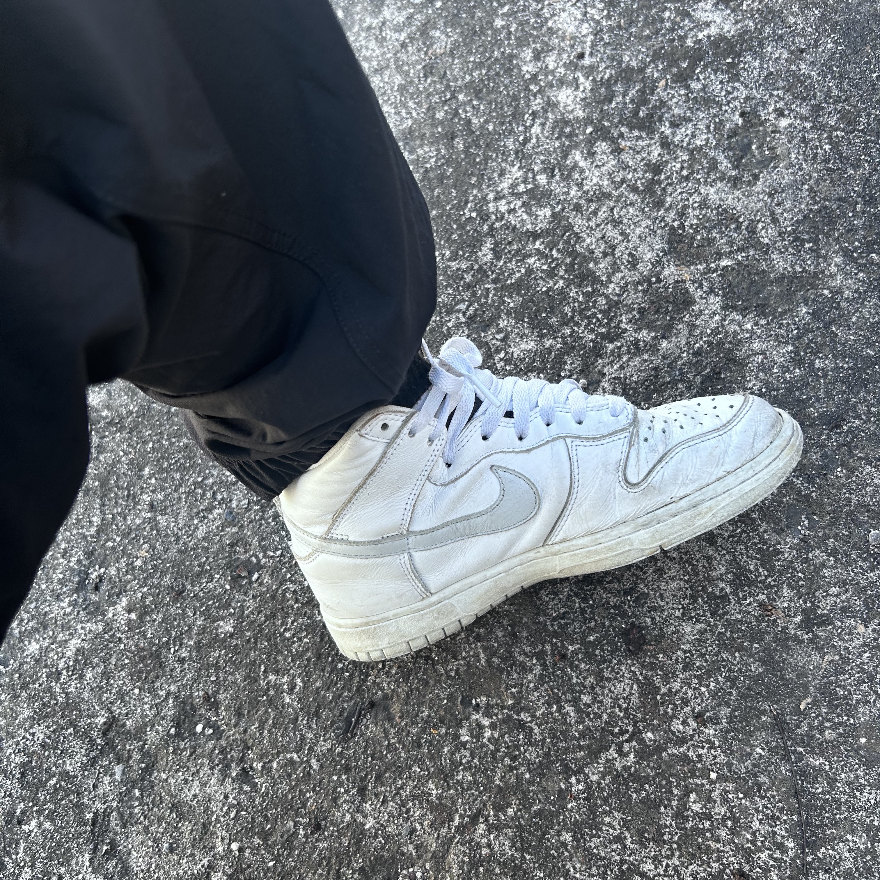 Nike Dunk High SP Pure Platinum 착용 스타일