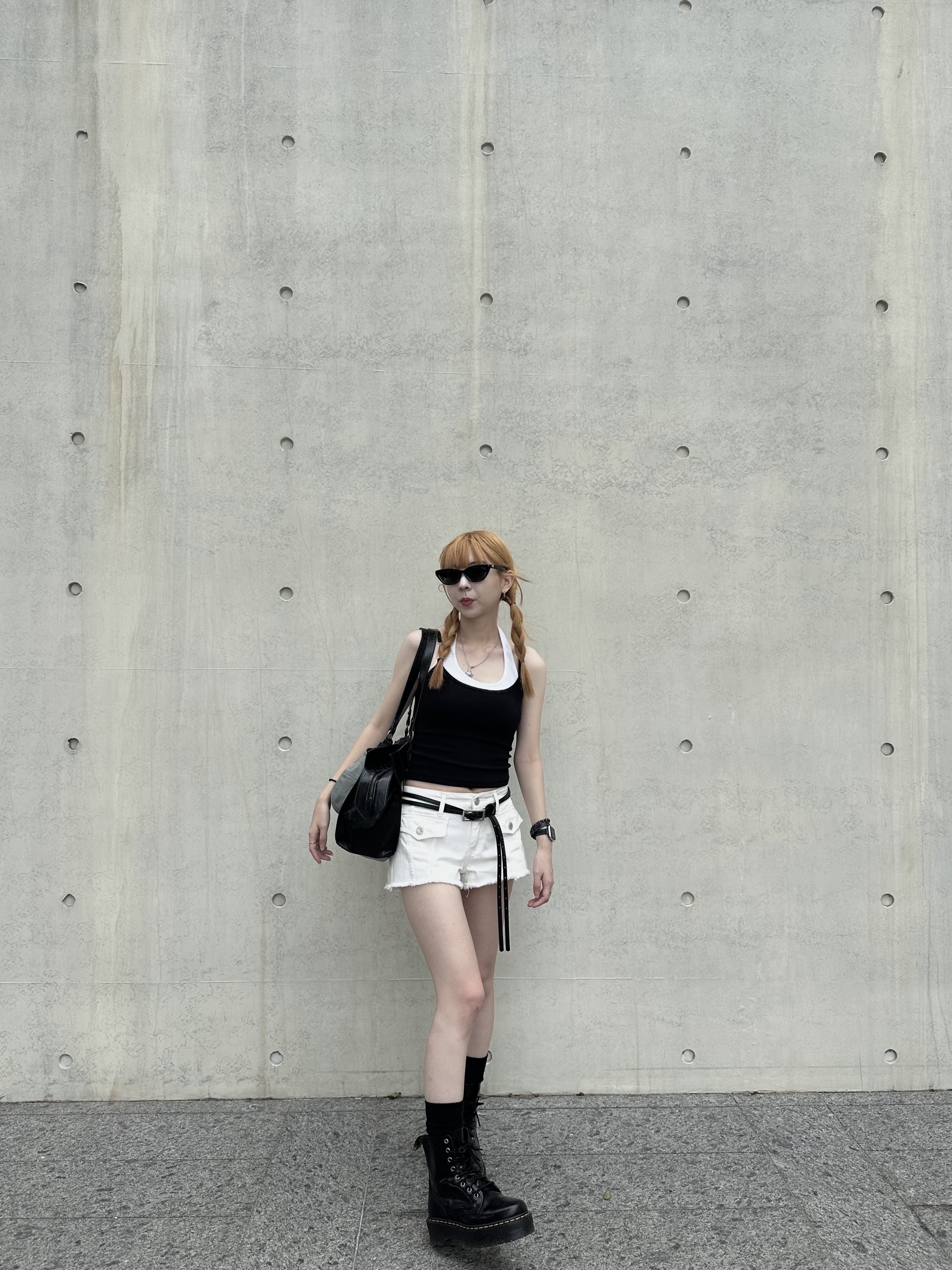 Dr. Martens Jadon Boots Black 착용 스타일 - 3