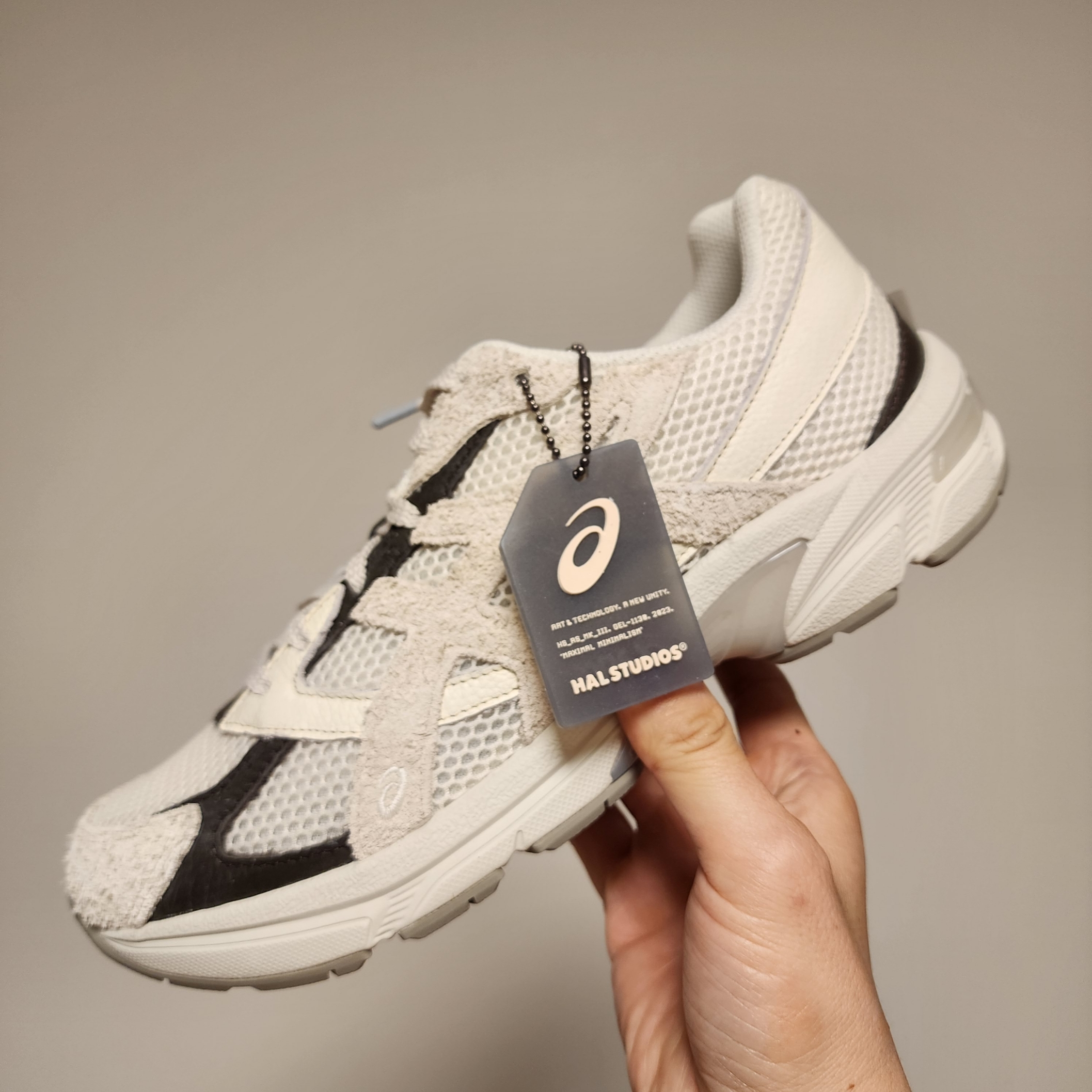 Asics x Hal Studios Gel-1130 MK-III Glacier 착용 스타일 - 1
