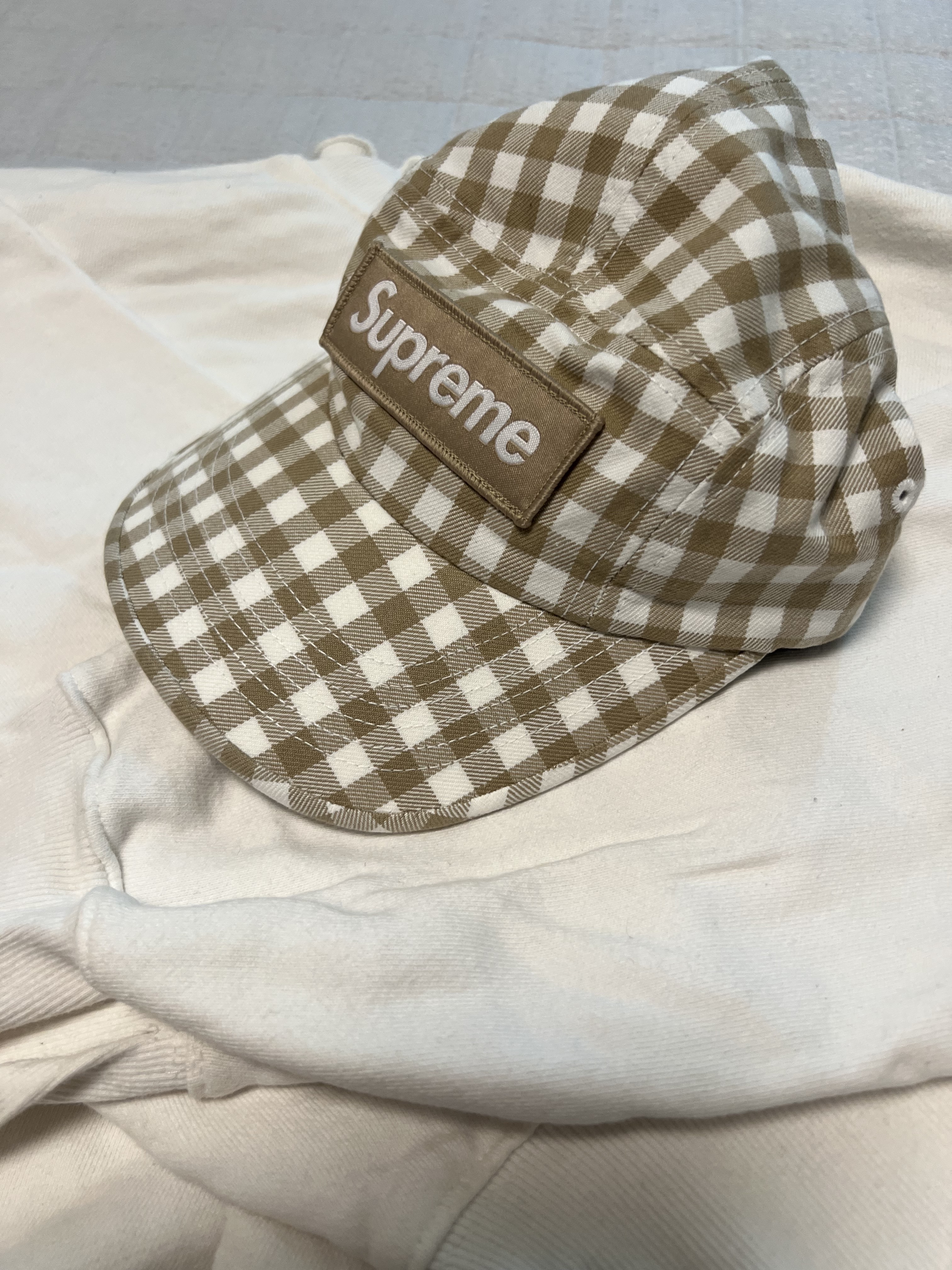 Supreme Gingham Camp Cap Tan - 23SS 착용 스타일 - 2