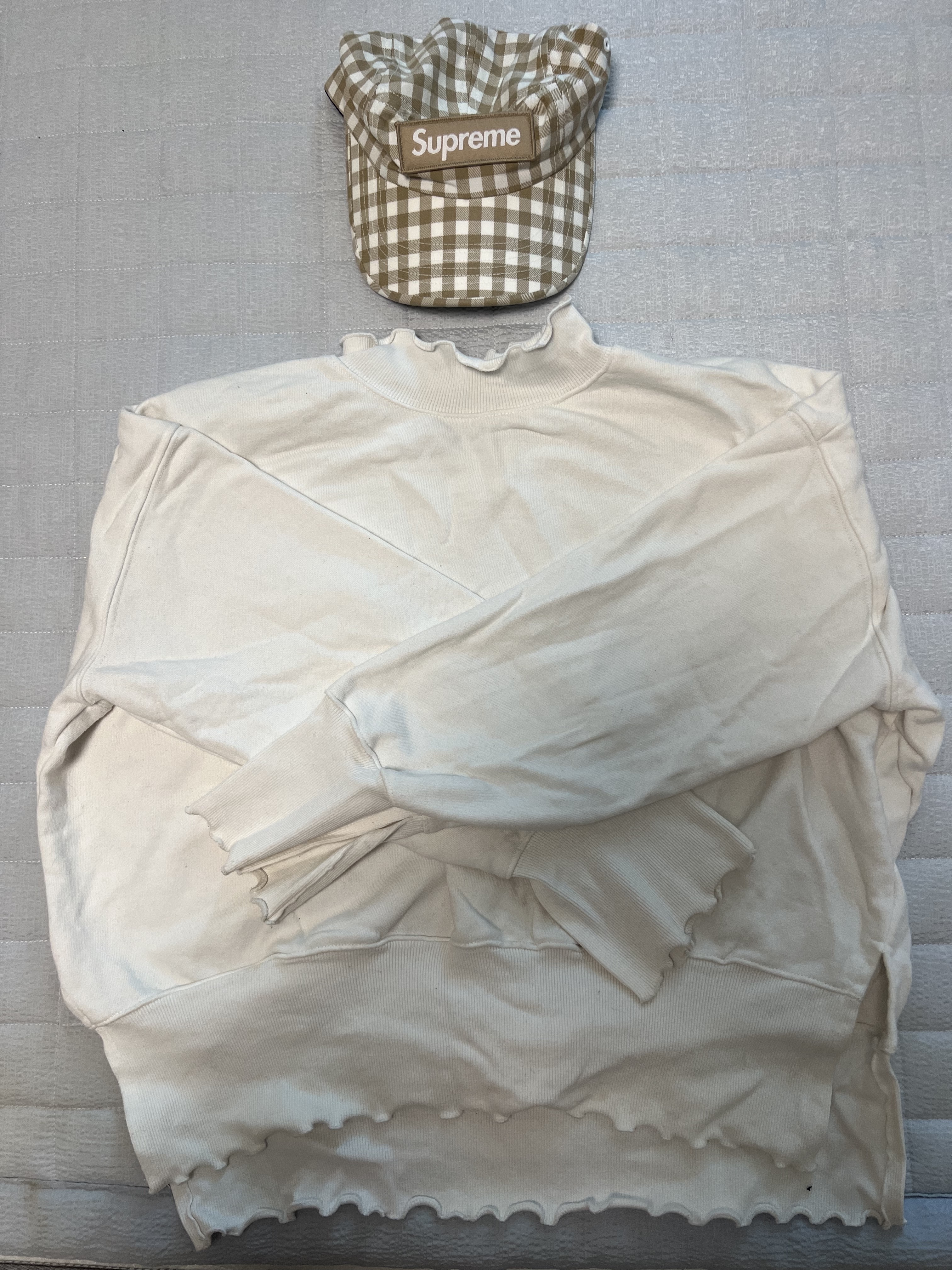 Supreme Gingham Camp Cap Tan - 23SS 착용 스타일 - 1