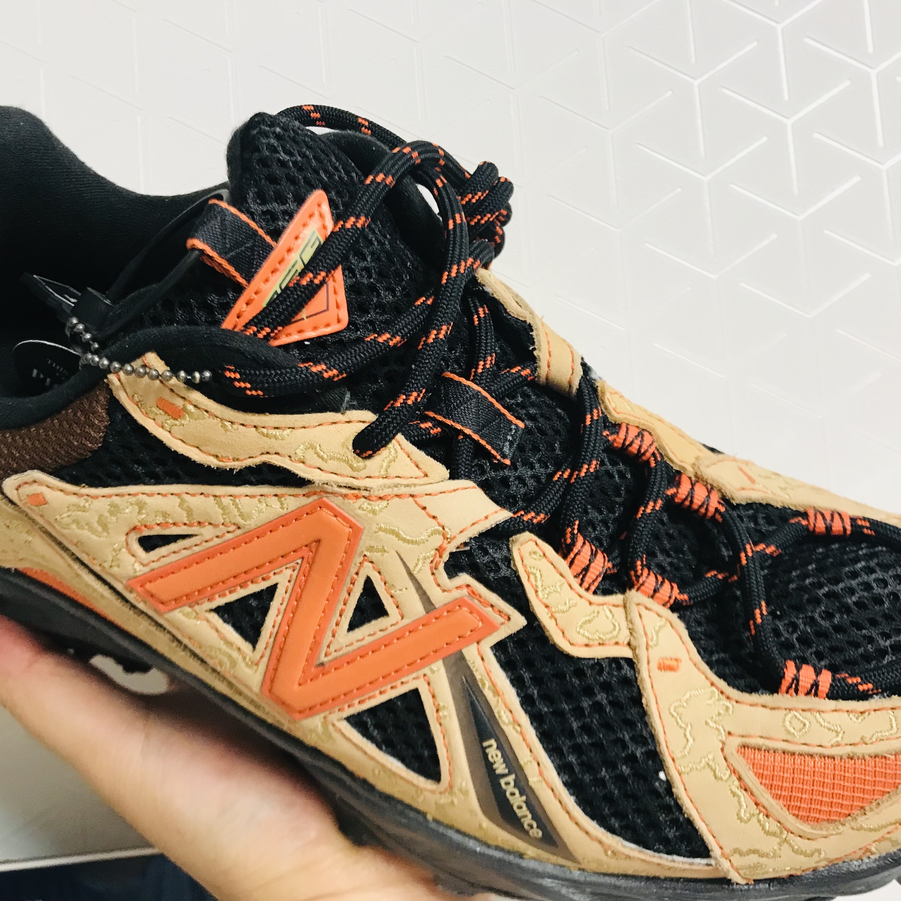 New Balance x Joe Freshgoods Beneath the Surface 610 Lil Desert Brown - D Standard 착용 스타일