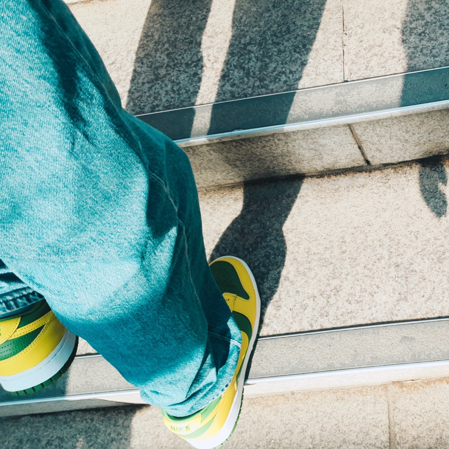 Nike Dunk Low Apple Green and Yellow Strike 착용 스타일
