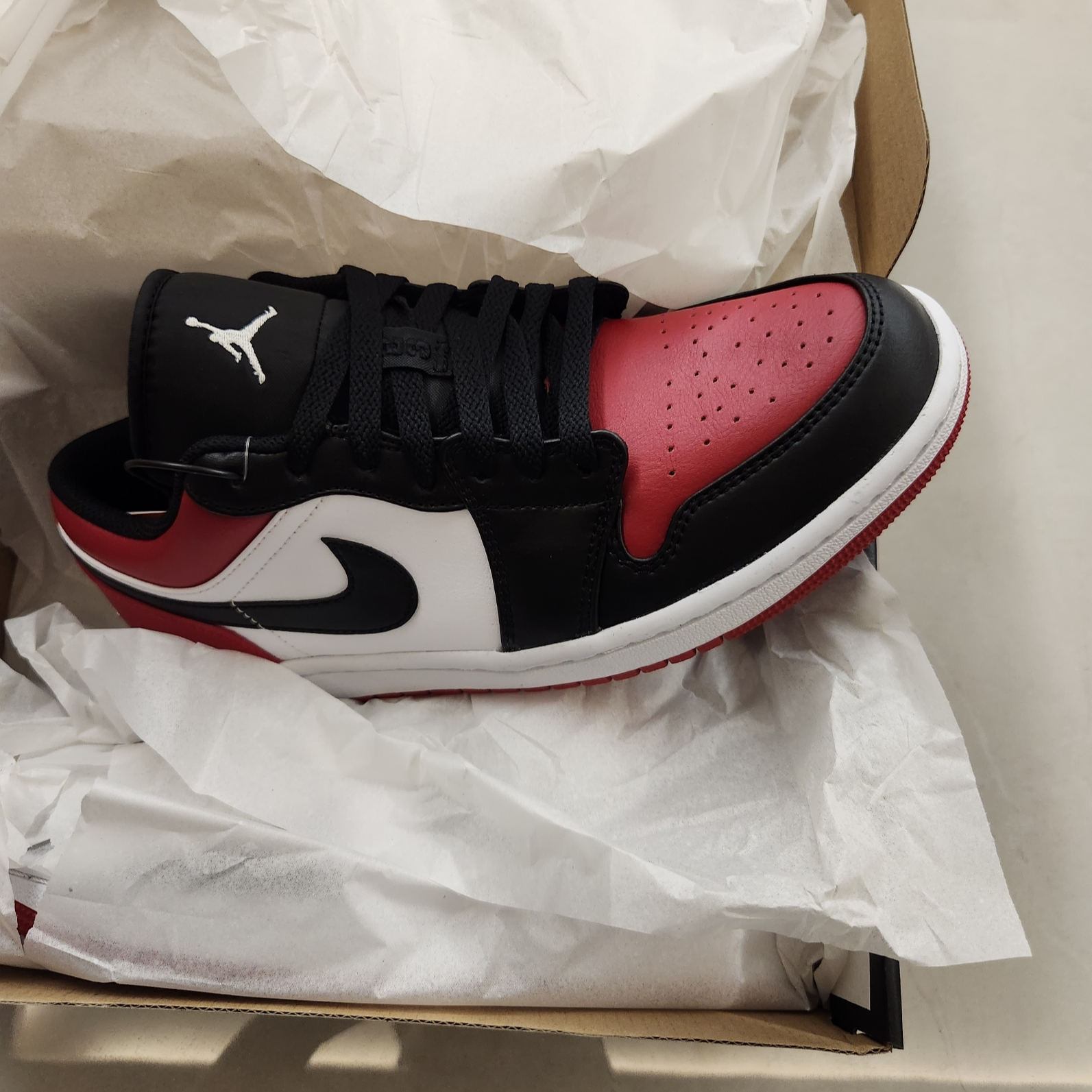 Jordan 1 Low Bred Toe 착용 스타일