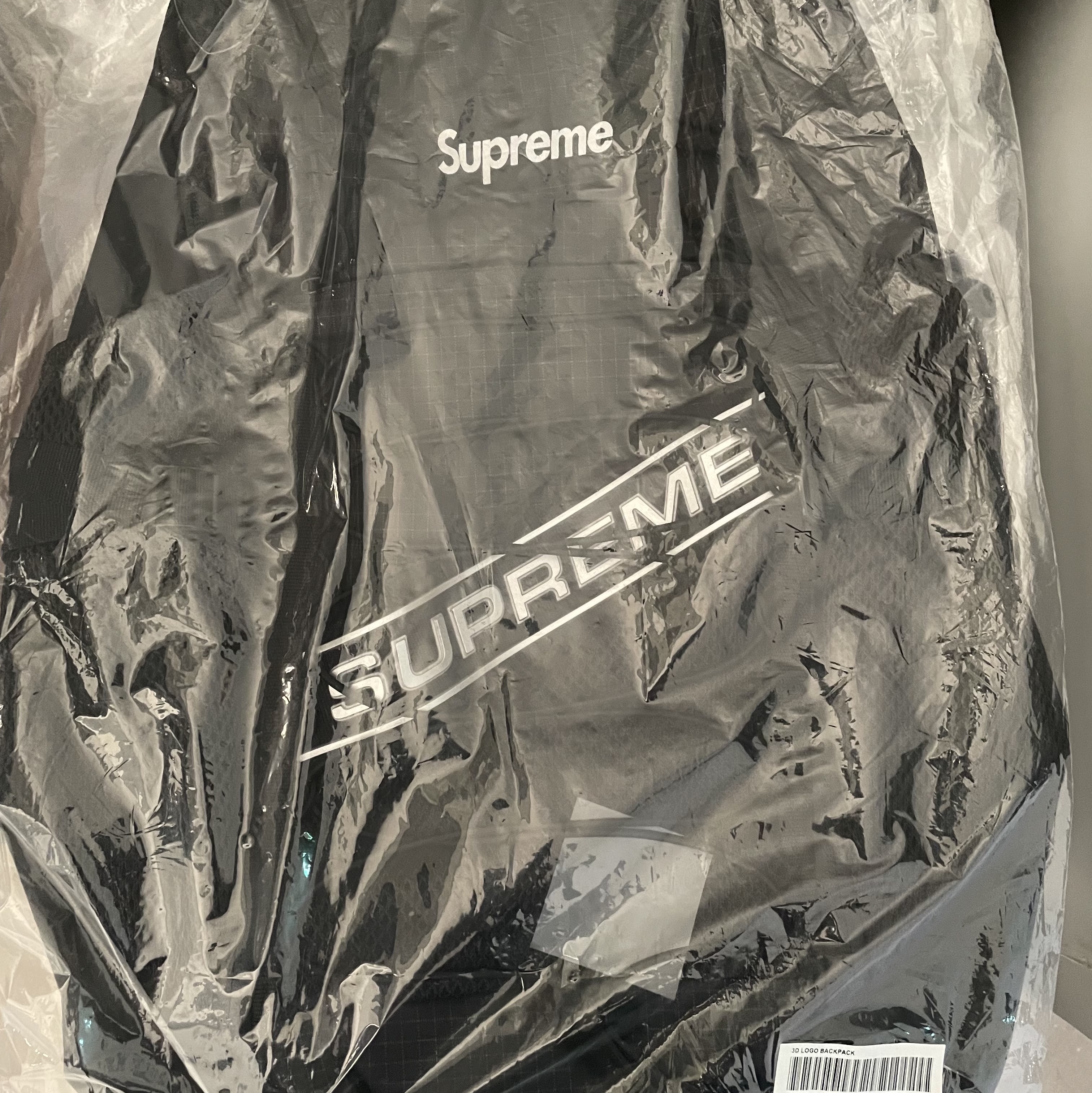 Supreme Backpack Black - 23FW 착용 스타일
