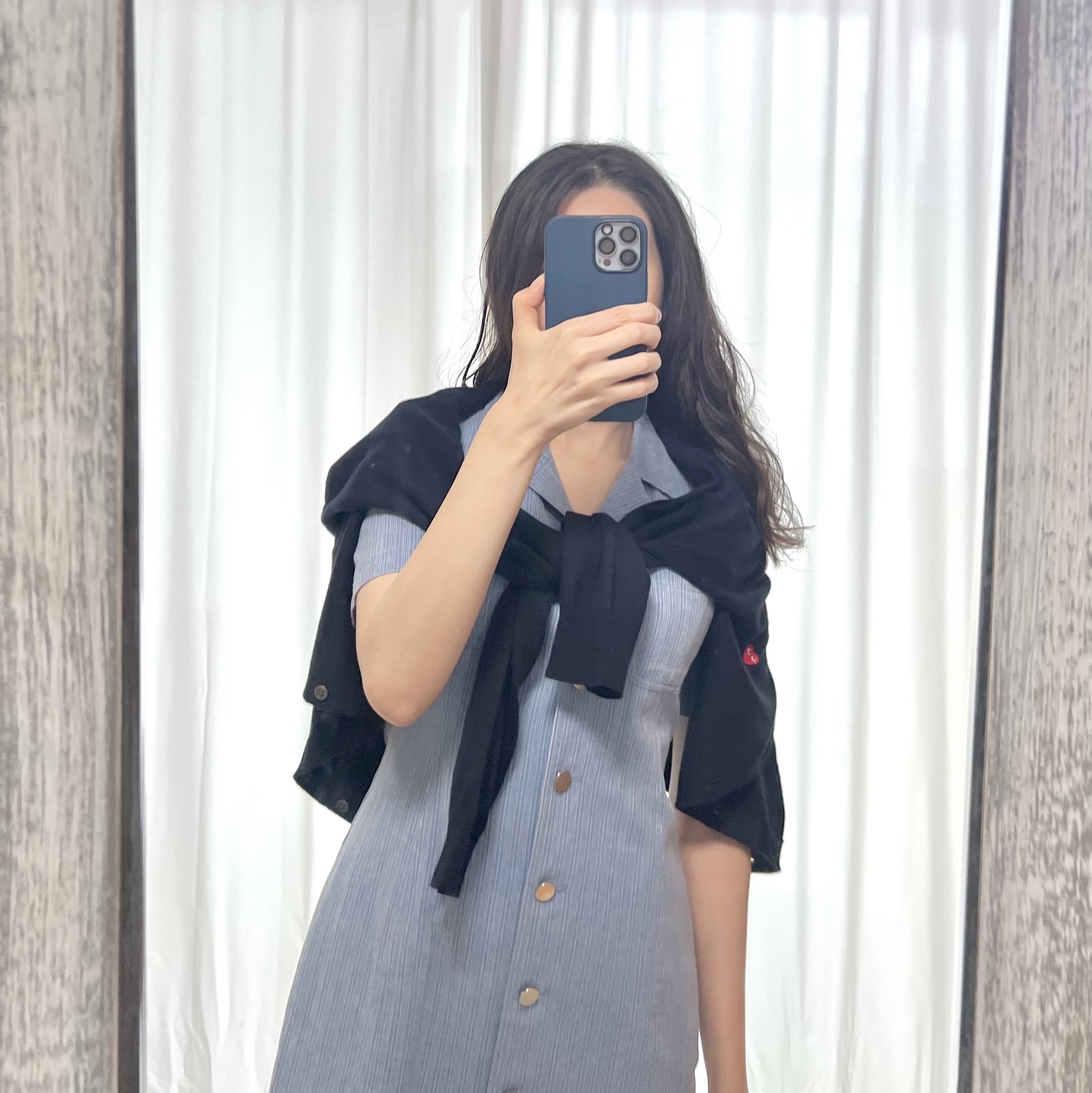 Play Comme des Garcons Knit Red Heart Cardigan Black 착용 스타일