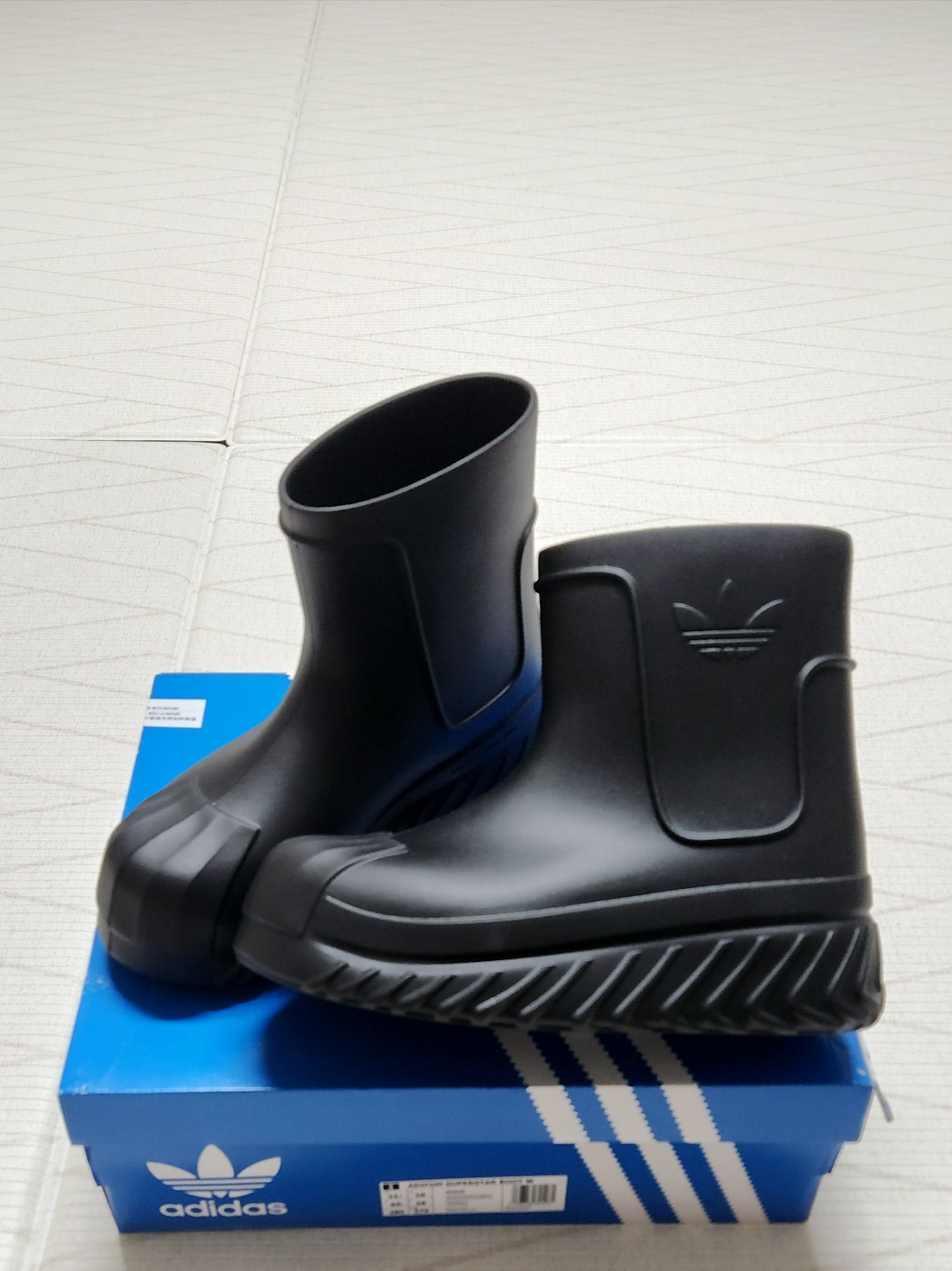 (W) Adidas Adifom Superstar Boot Black 착용 스타일 - 2