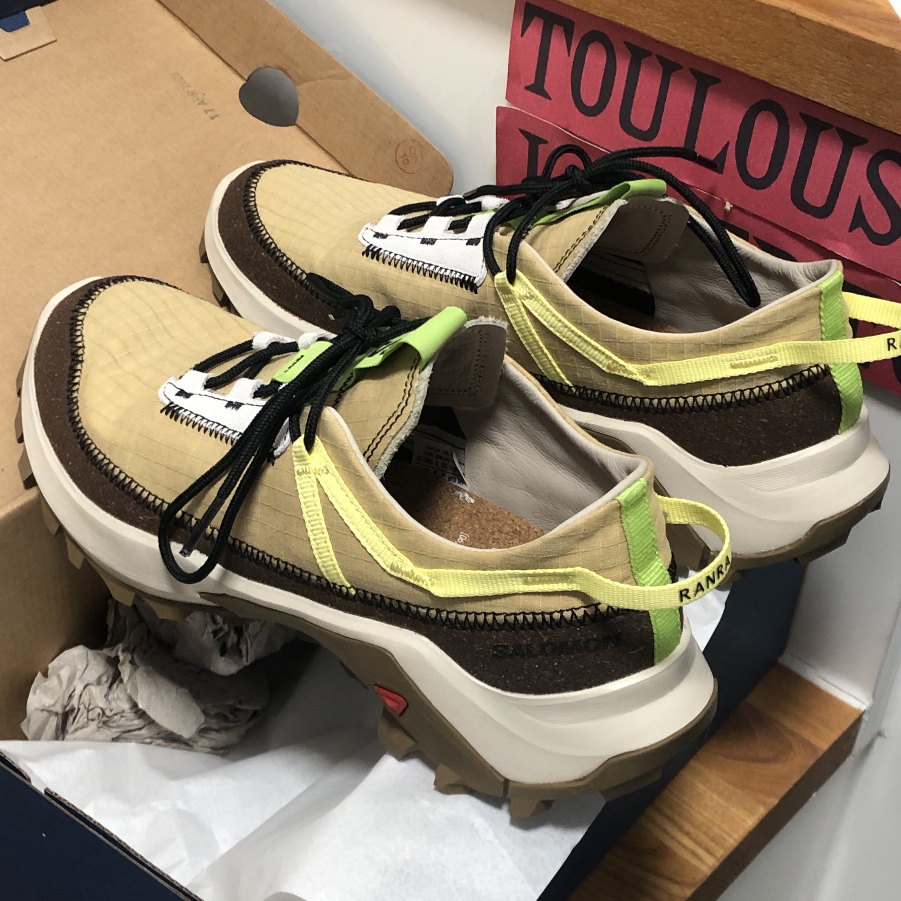 Salomon x Ranra Cross Pro Better Cathay Spice Kelp 착용 스타일 - 2