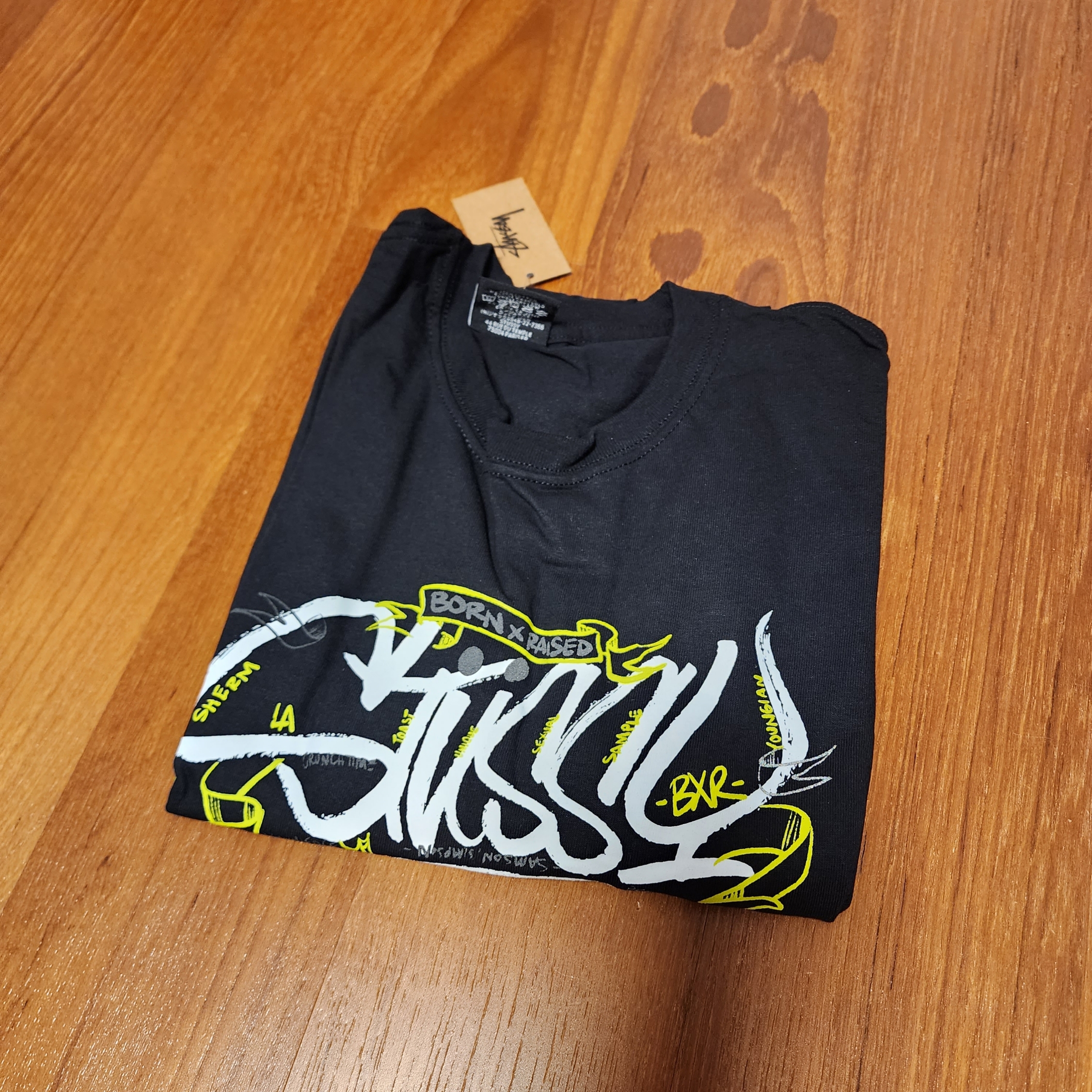 Stussy x Born X Raised Handstyles T-Shirt Black 착용 스타일 - 4