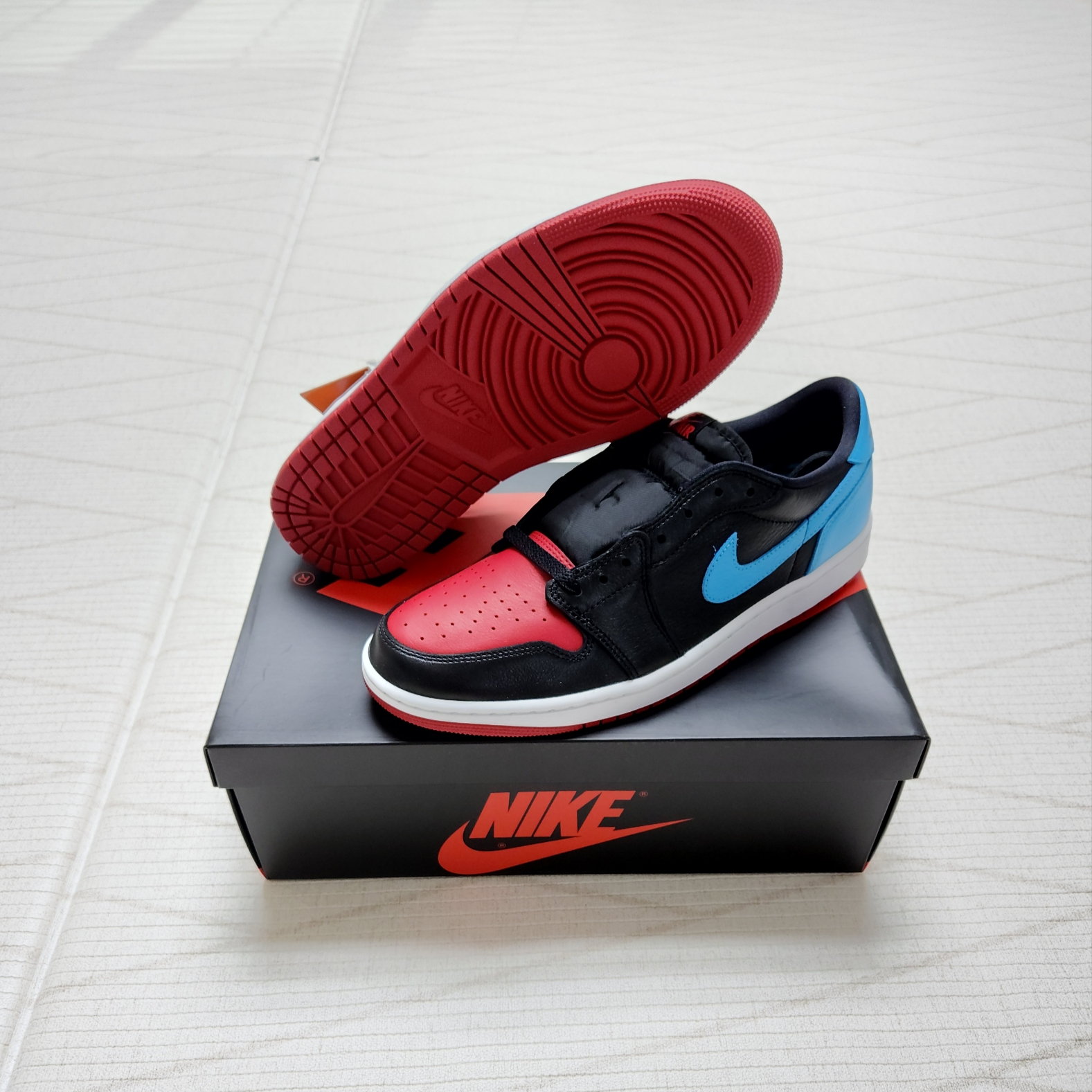 (W) Jordan 1 Retro Low OG NC to CHI 착용 스타일 - 2