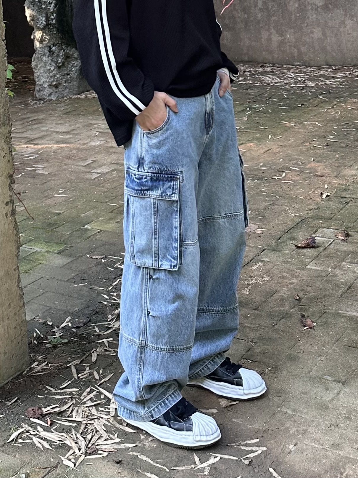 Maison Mihara Yasuhiro Blakey OG Sole Canvas Low-top Sneakers Black White, Maison Mihara Yasuhiro Peterson OG Sole Canvas Low Sneakers Black 착용 스타일 - 3