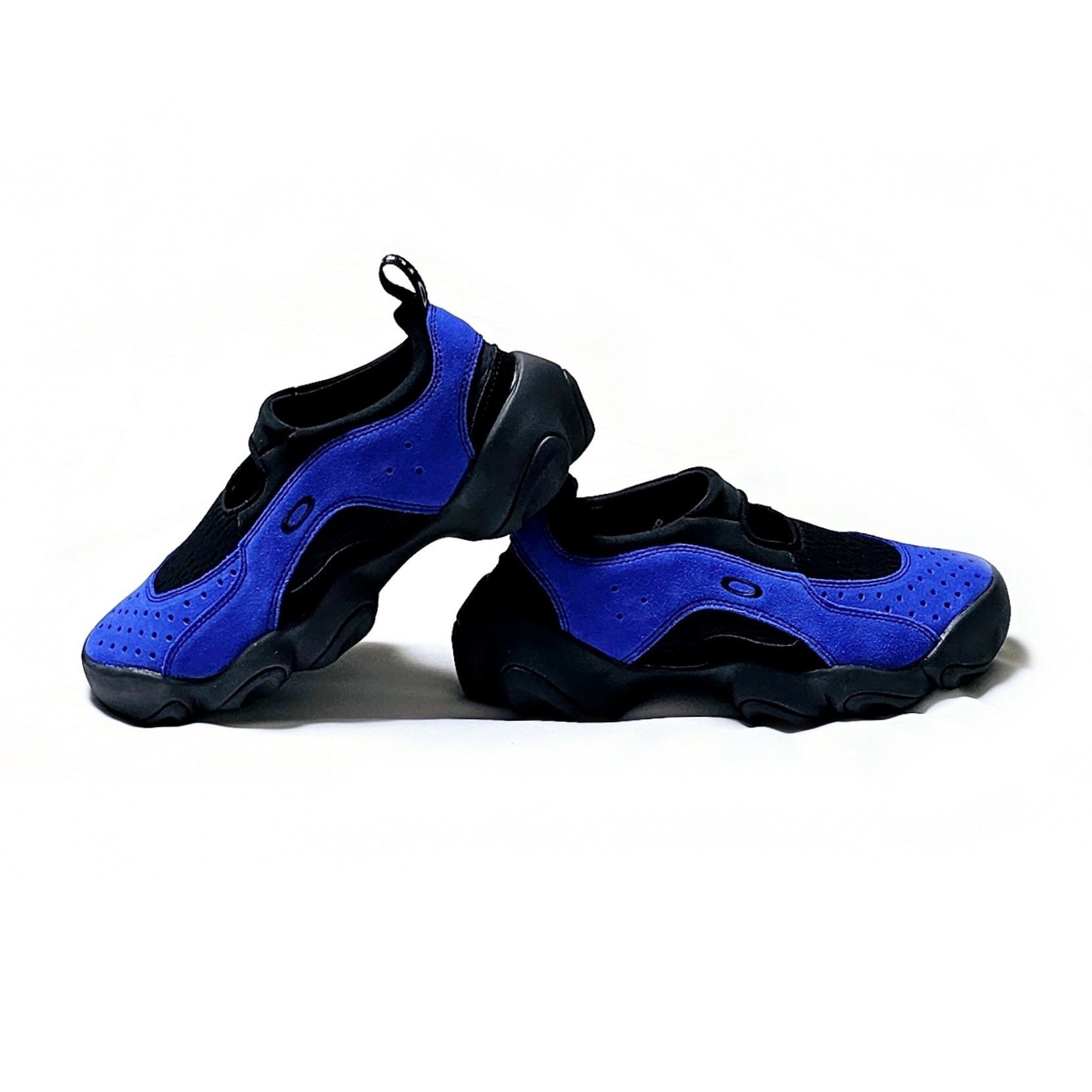 Oakley Factory Team x Brain Dead Flesh Sandal Electric Blue Black 착용 스타일 - 3