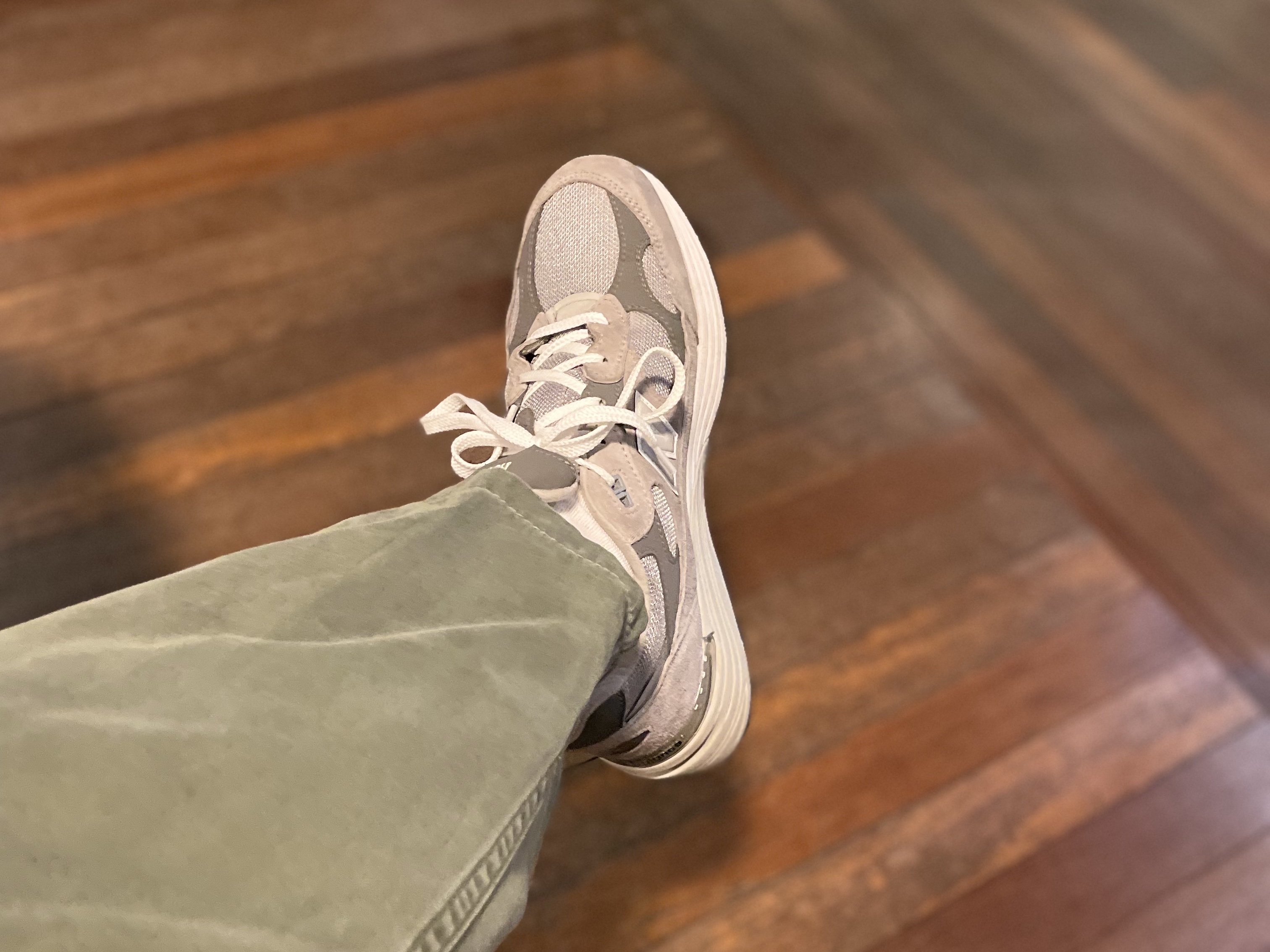 New Balance 992 Made in USA Grey - D Standard 착용 스타일