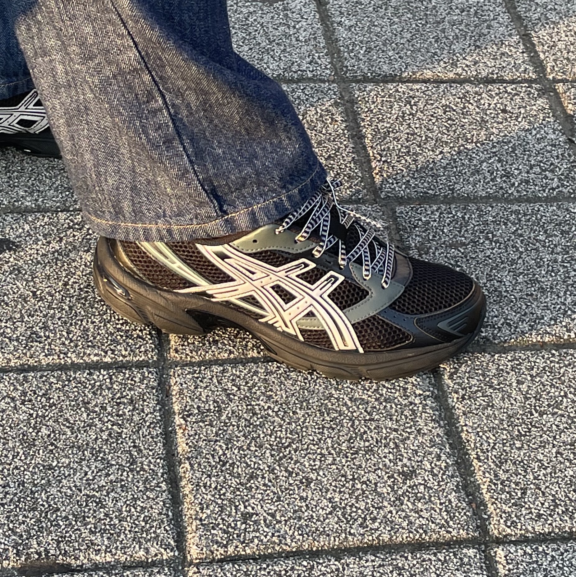 Asics Gel-1130 Black Glacier Grey - Folder Exclusive 착용 스타일