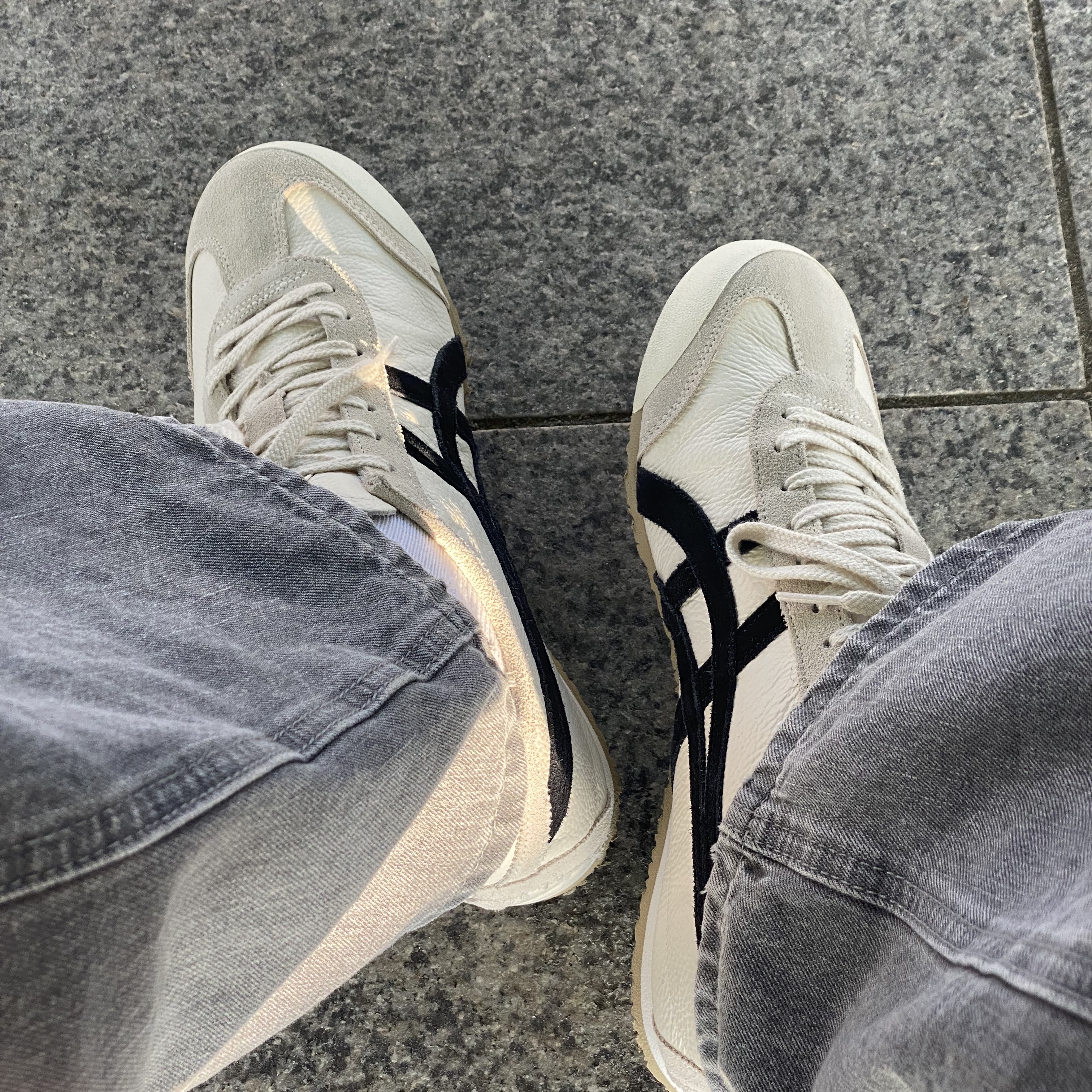 Onitsuka Tiger Mexico 66 Vintage White Black 착용 스타일