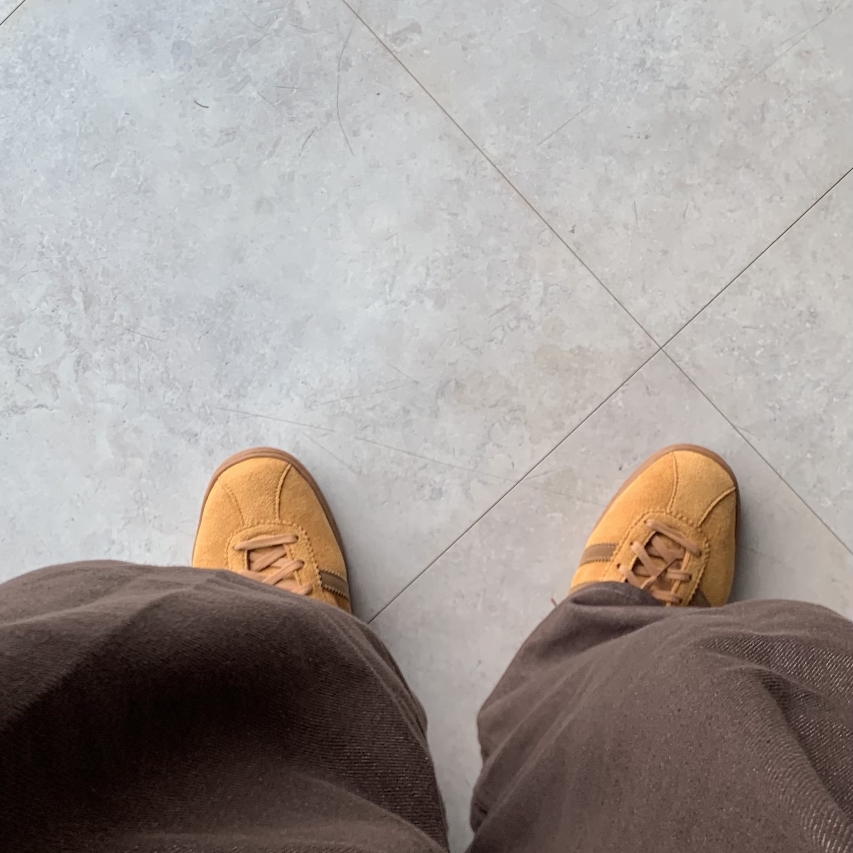 Adidas Tobacco Gruen Mesa Brown Desert 착용 스타일