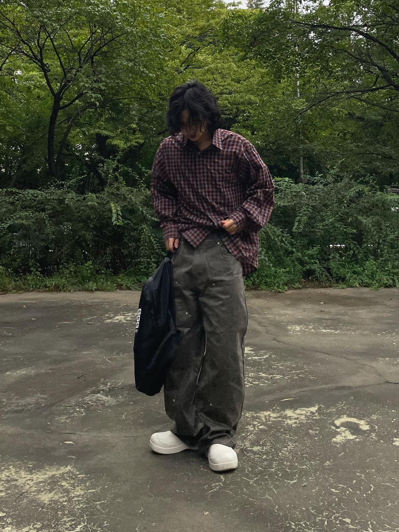 CDG Backpack Black 착용 스타일 - 3