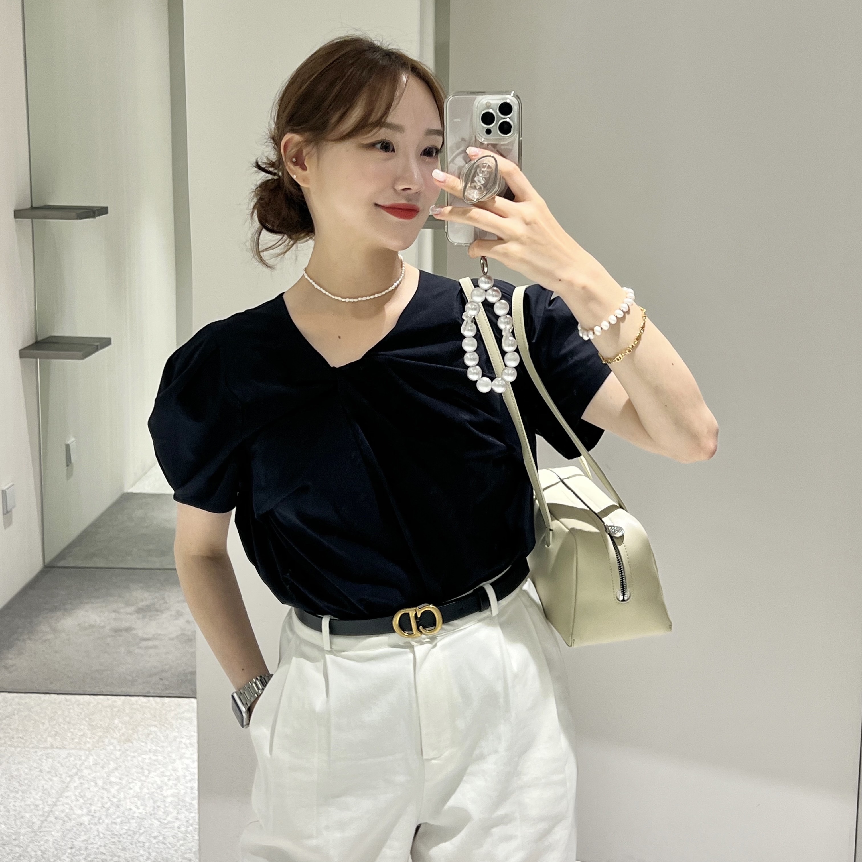 (W) Dior Saddle 20mm Jacquard Belt Black Antique Gold, Apple Watch SE 40mm GPS Silver Aluminum Case with Sport Band White (Korean Ver.) 착용 스타일