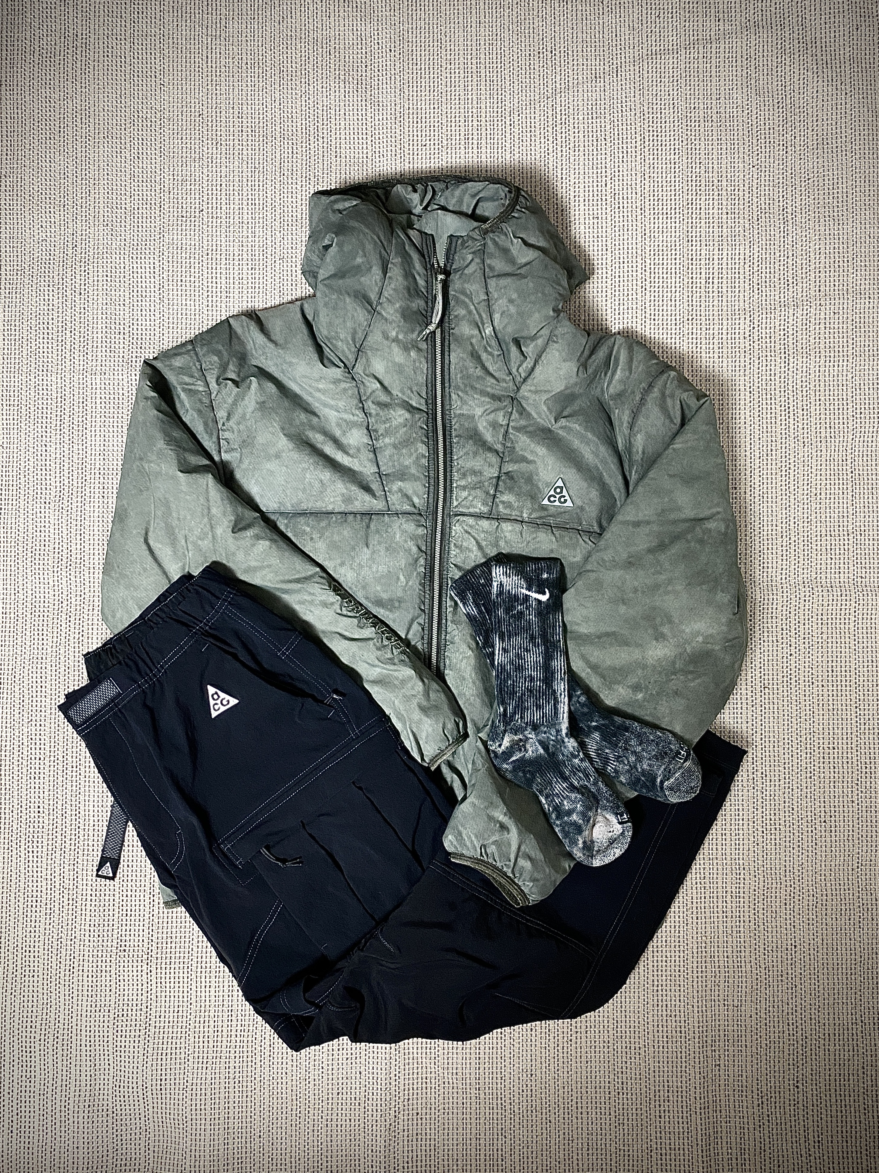 Nike NRG ACG Therma-Fit ADV Rope De Dope Light Army - Asia, Nike ACG Smith Summit Cargo Pants Black Summit White - Asia 착용 스타일 - 3