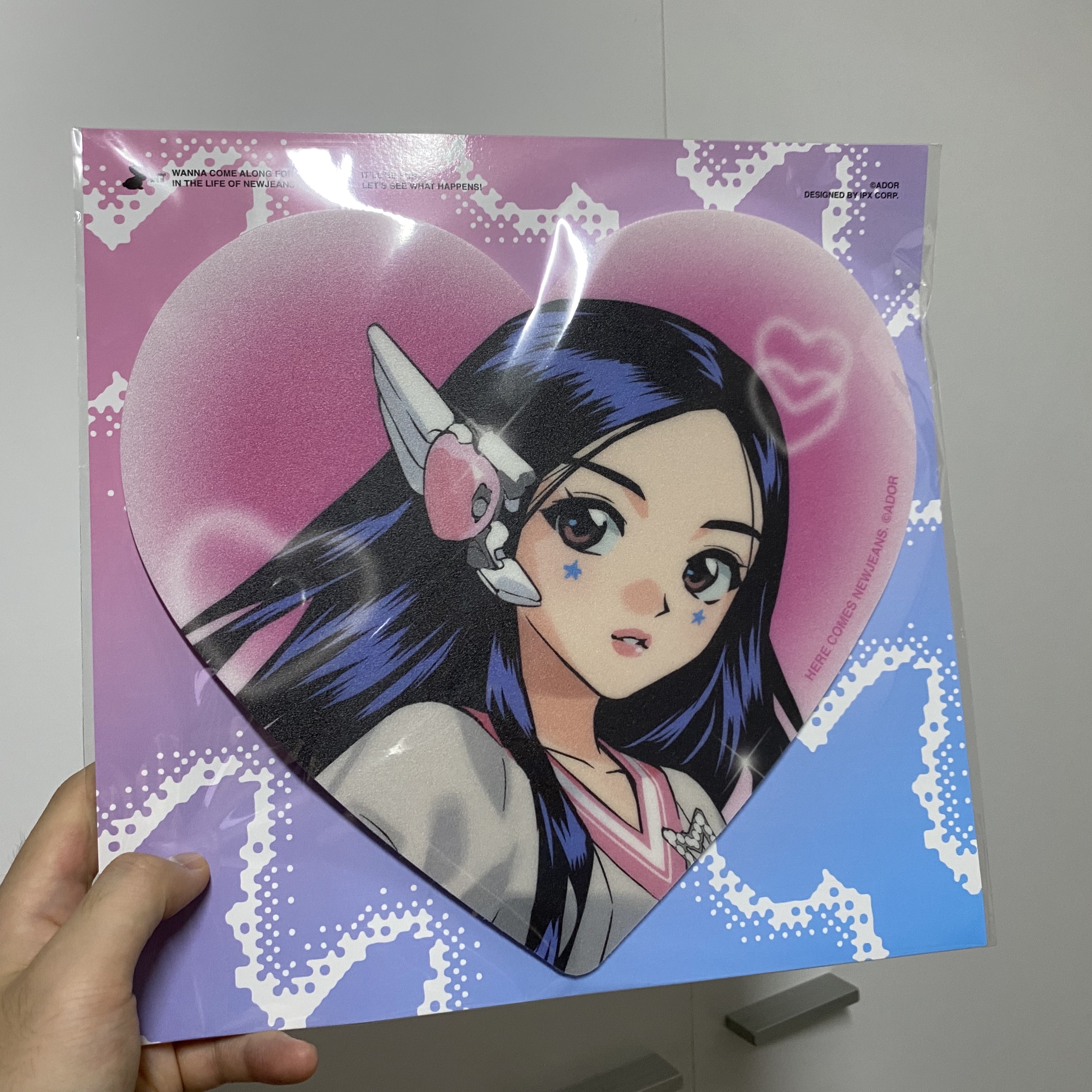 NewJeans Get Up Mouse Pad Minji 착용 스타일