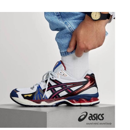 Asics Gel-Kayano Legacy White Black 착용 스타일