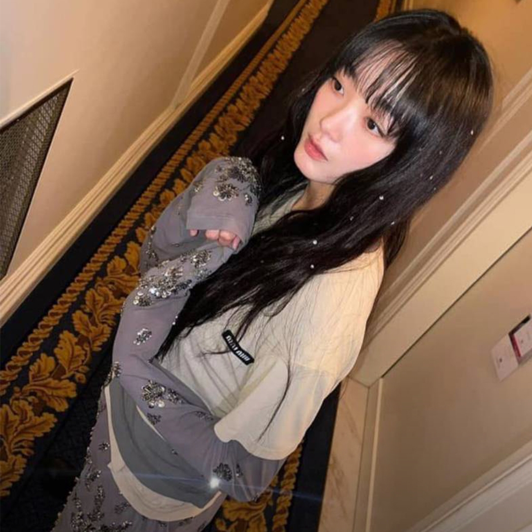 (W) Miu Miu Cotton T-Shirt Powder Pink, (W) Miu Miu Garment Dyed Ribbed Knit Jersey Long Sleeve T-Shirt Cord 착용 스타일 - 3