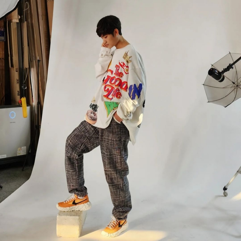 Nike Overbreak Hot Curry 착용 스타일